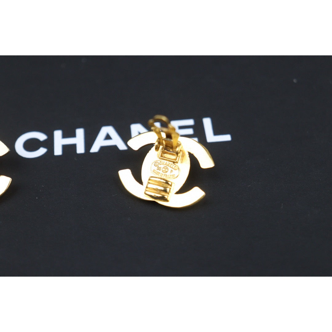 Very Good ( Rank A)｜CHANEL Vintage 18K Gold Plating Earrings  Made In 1996 Year ｜25032706