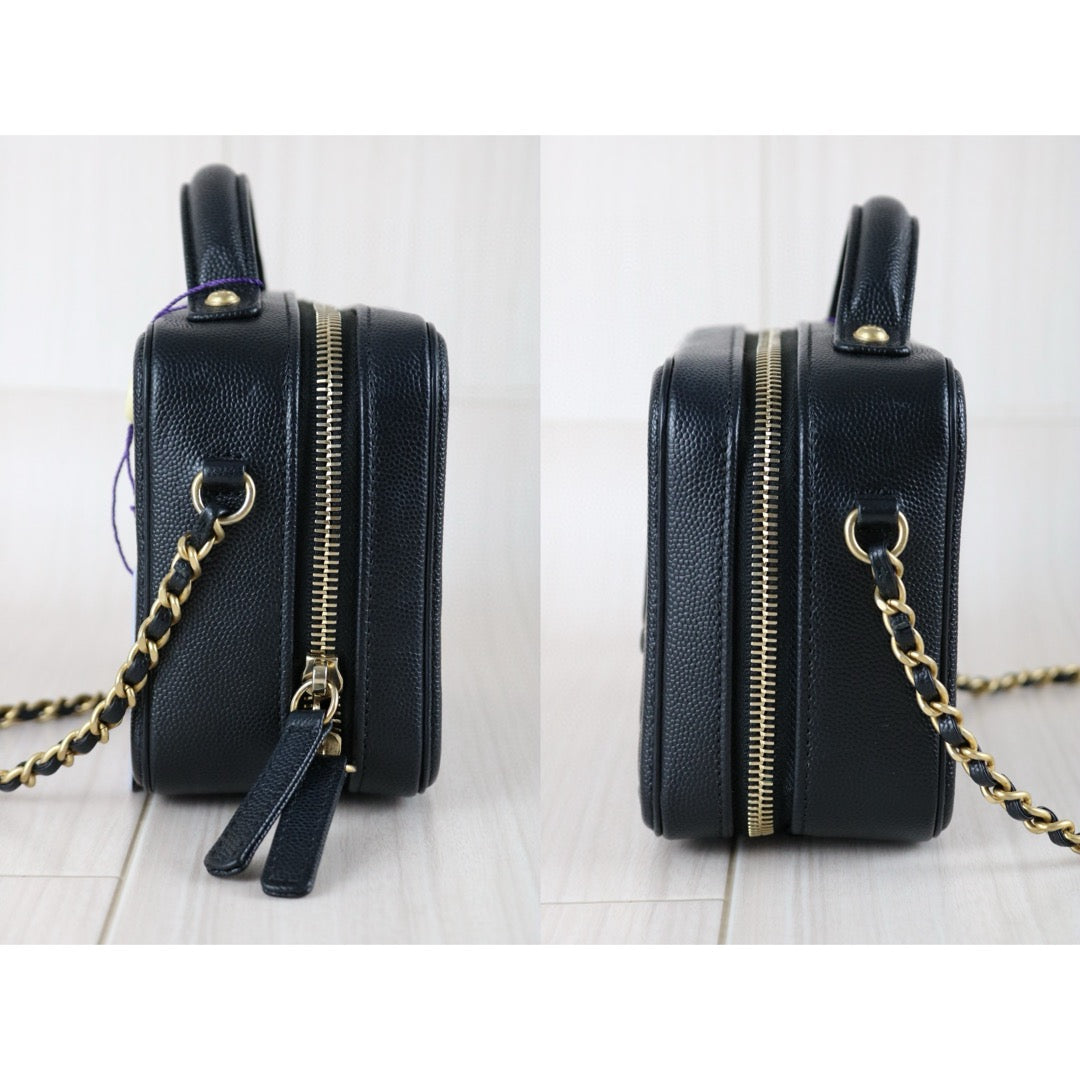 Very Good ( Rank A)｜ CHANEL  Caviar Skin Leather Calf Leather Mini  Vanity Shoulder Bag  Made In 2019～2020Year ｜R24111206