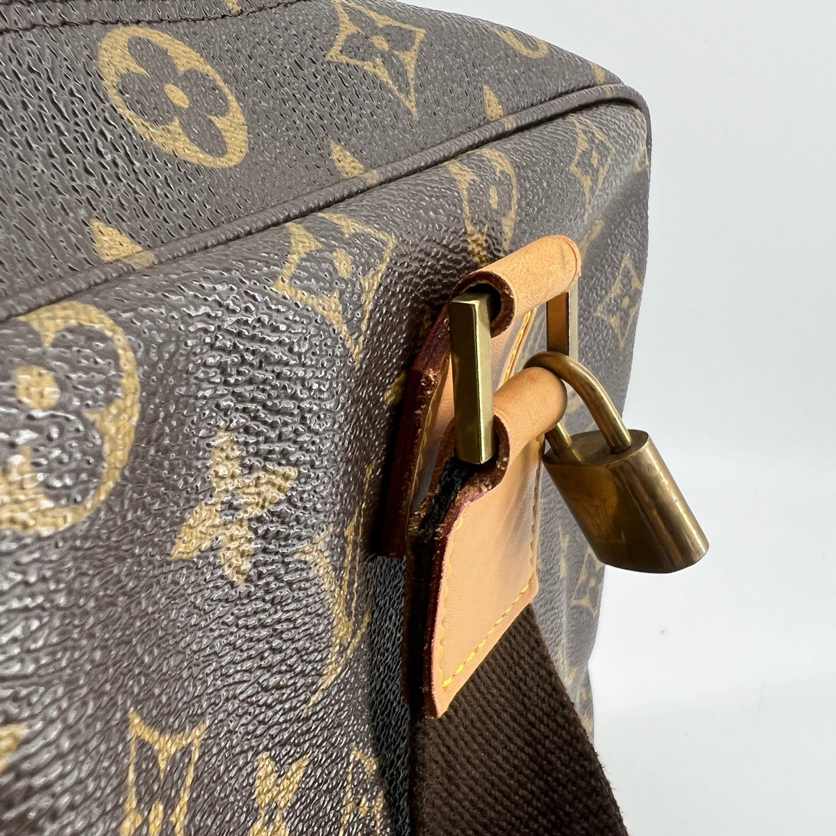 Louis Vuitton Sac Bosphore Handbag TWS POP