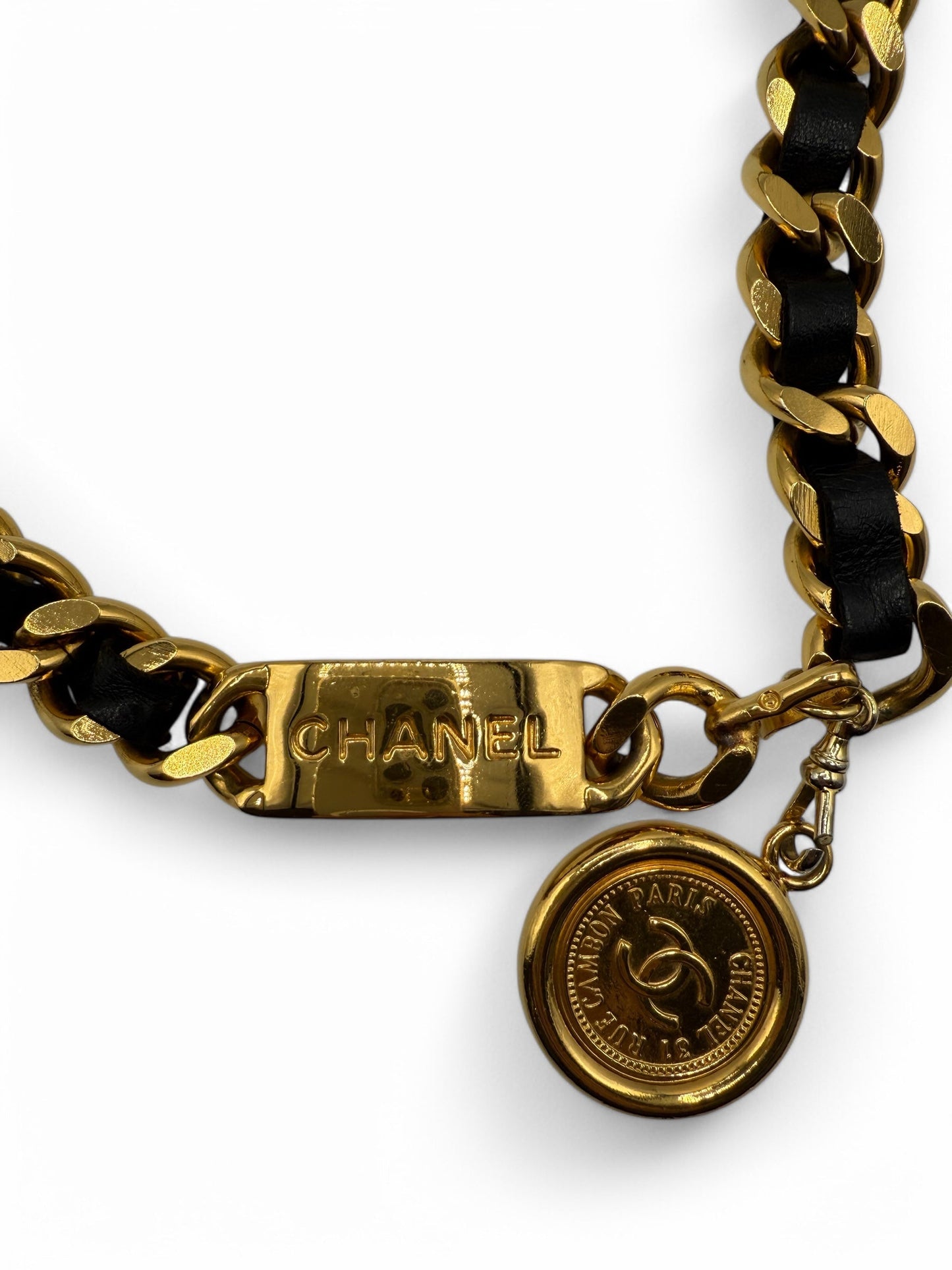 Chanel - ceinture chaîne dorée vintage  médaillon