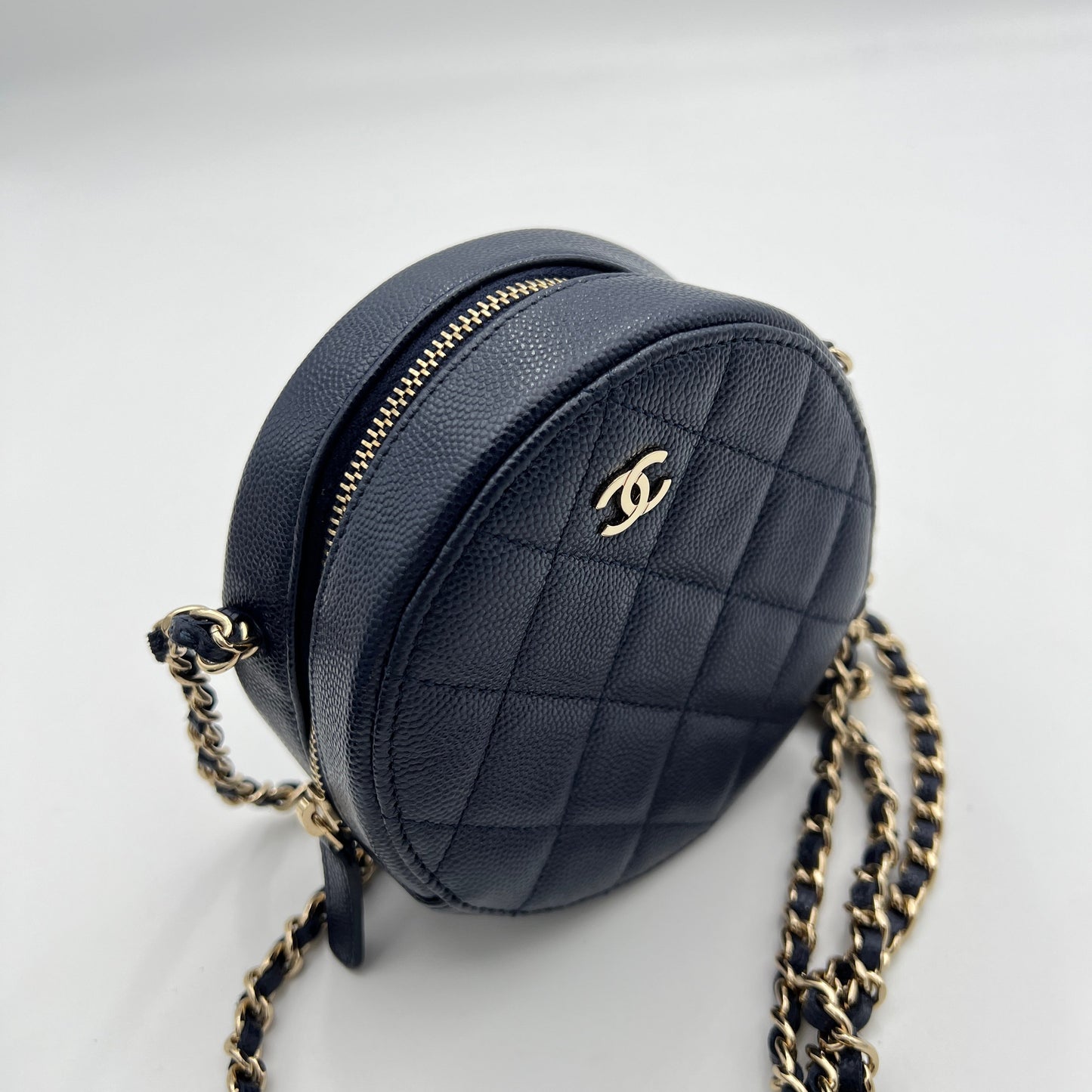 Classic Round Navy Crossbody Bag in Caviar Leather, Gold hardware