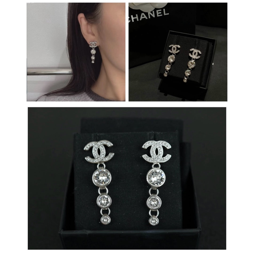 Excellent（Rank SA）｜ CHANEL Coco Mark Rhinestone Earrings Silver｜X25012303