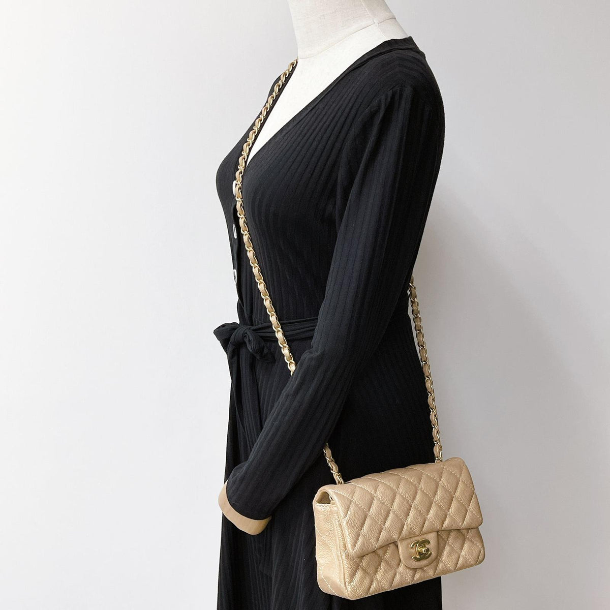 Mini 15C Rectangle Caviar Gold GHW