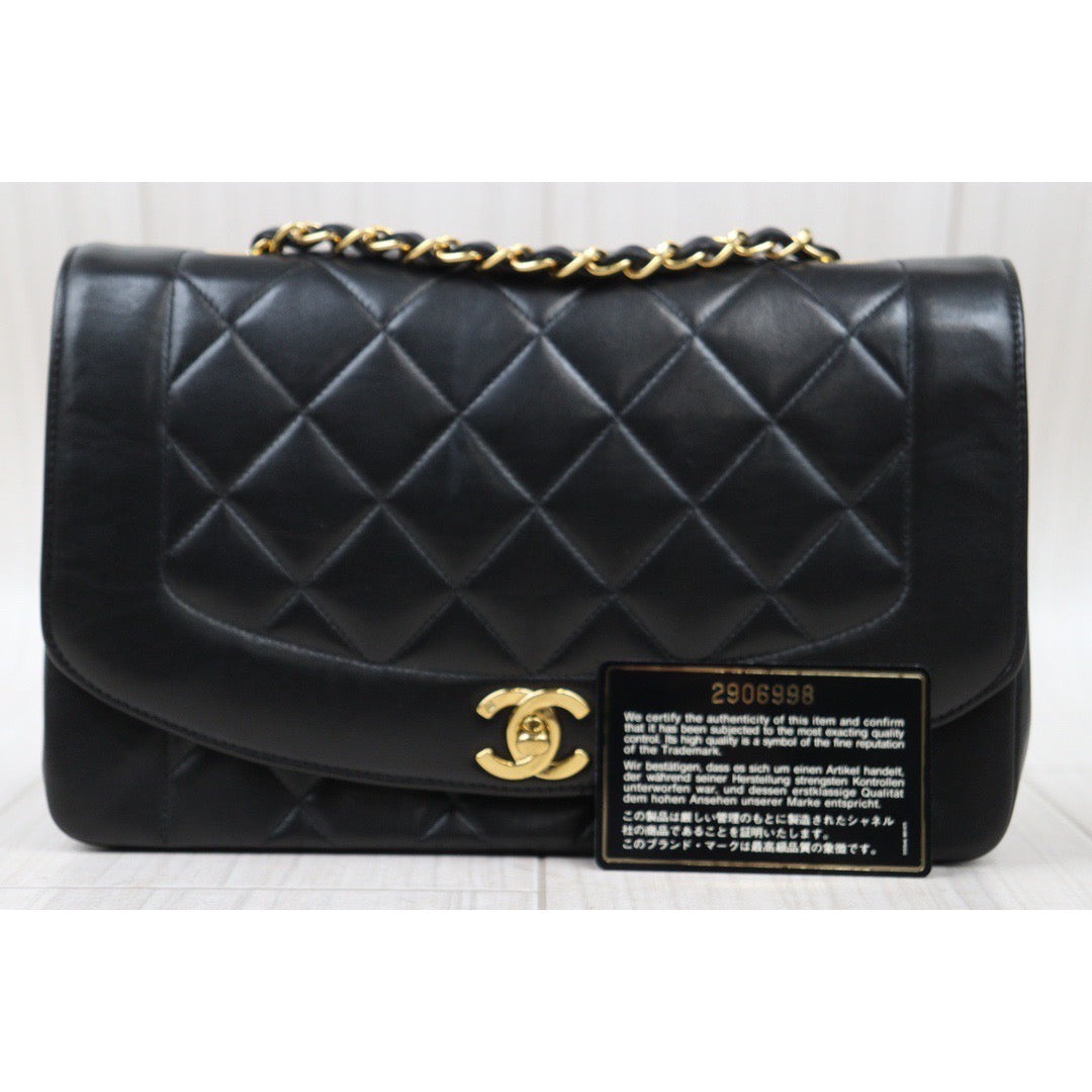 Rank A｜ CHANEL Matrasse Diana 25 Lamb Skin  Chain Bag Made in 1991-1994 Year｜P24061129
