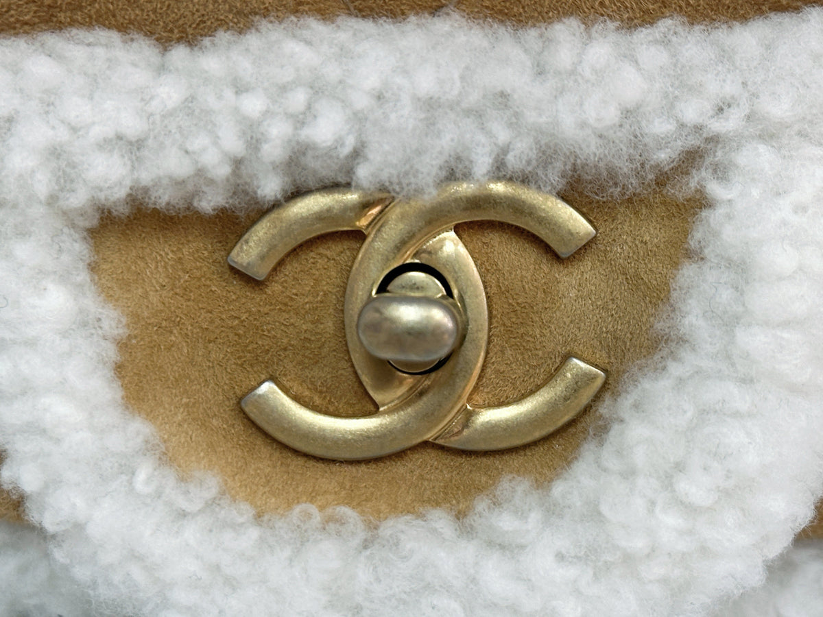 Chanel Medium Shearling Coco Neige Flap  holo card 264