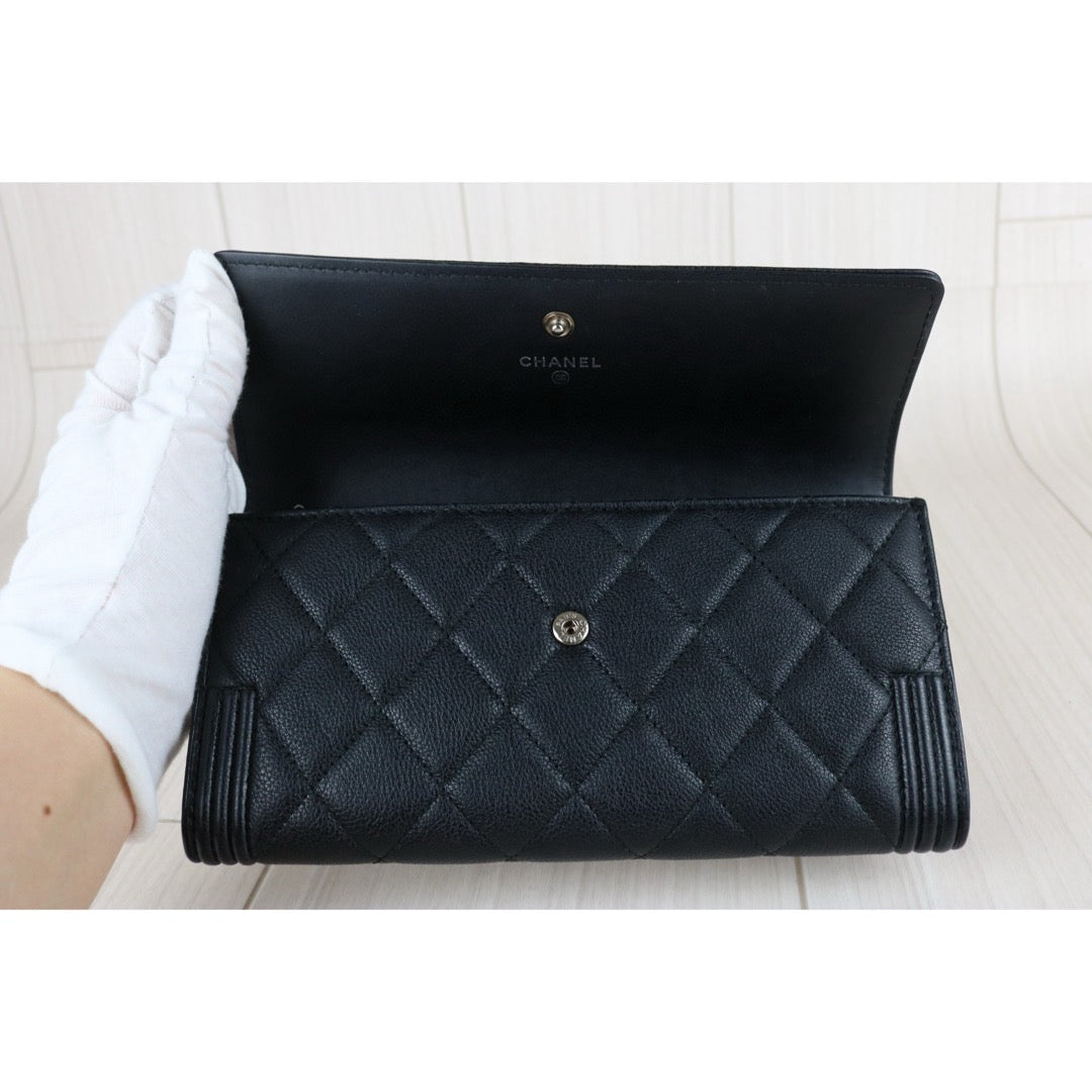 Very Good ( Rank A) ｜CHANEL Leboy Caviar Skin Black Long Wallet Made In 2016-2017 Year｜S25030708