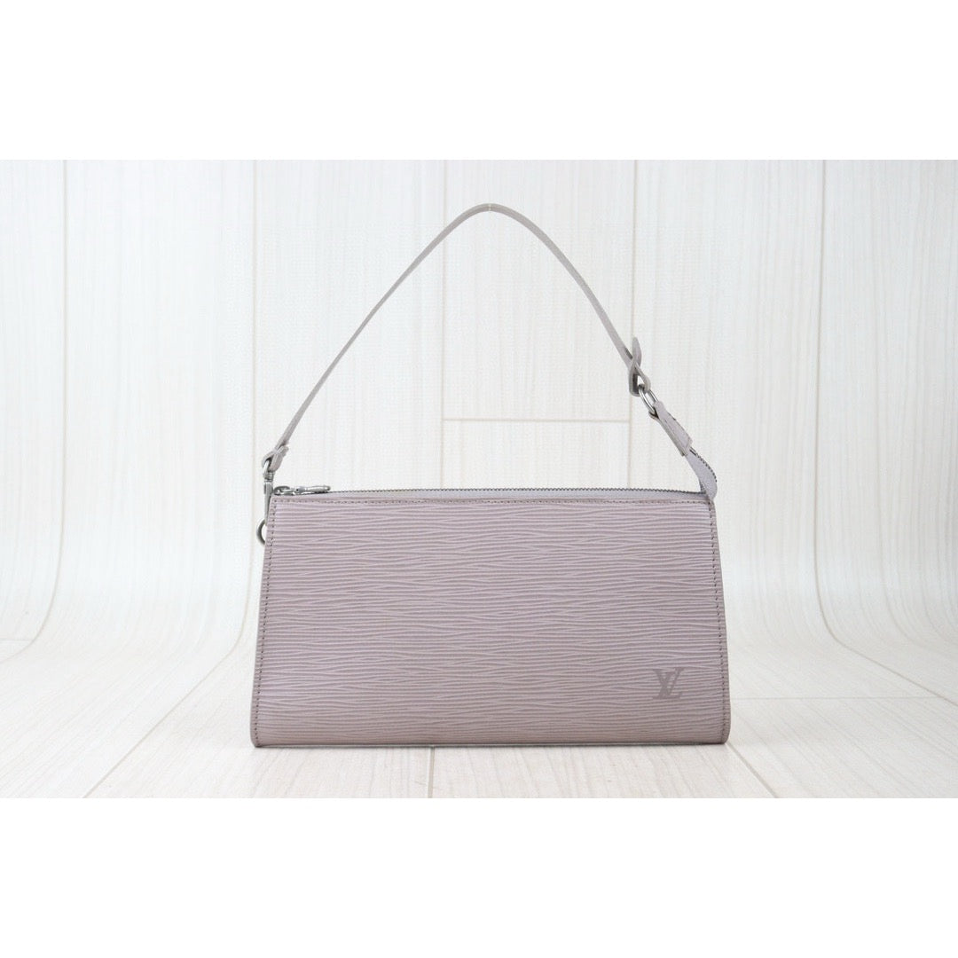 Good ( Rank AB)｜LV Epi Pochette Accessoir Handbag ｜24082207