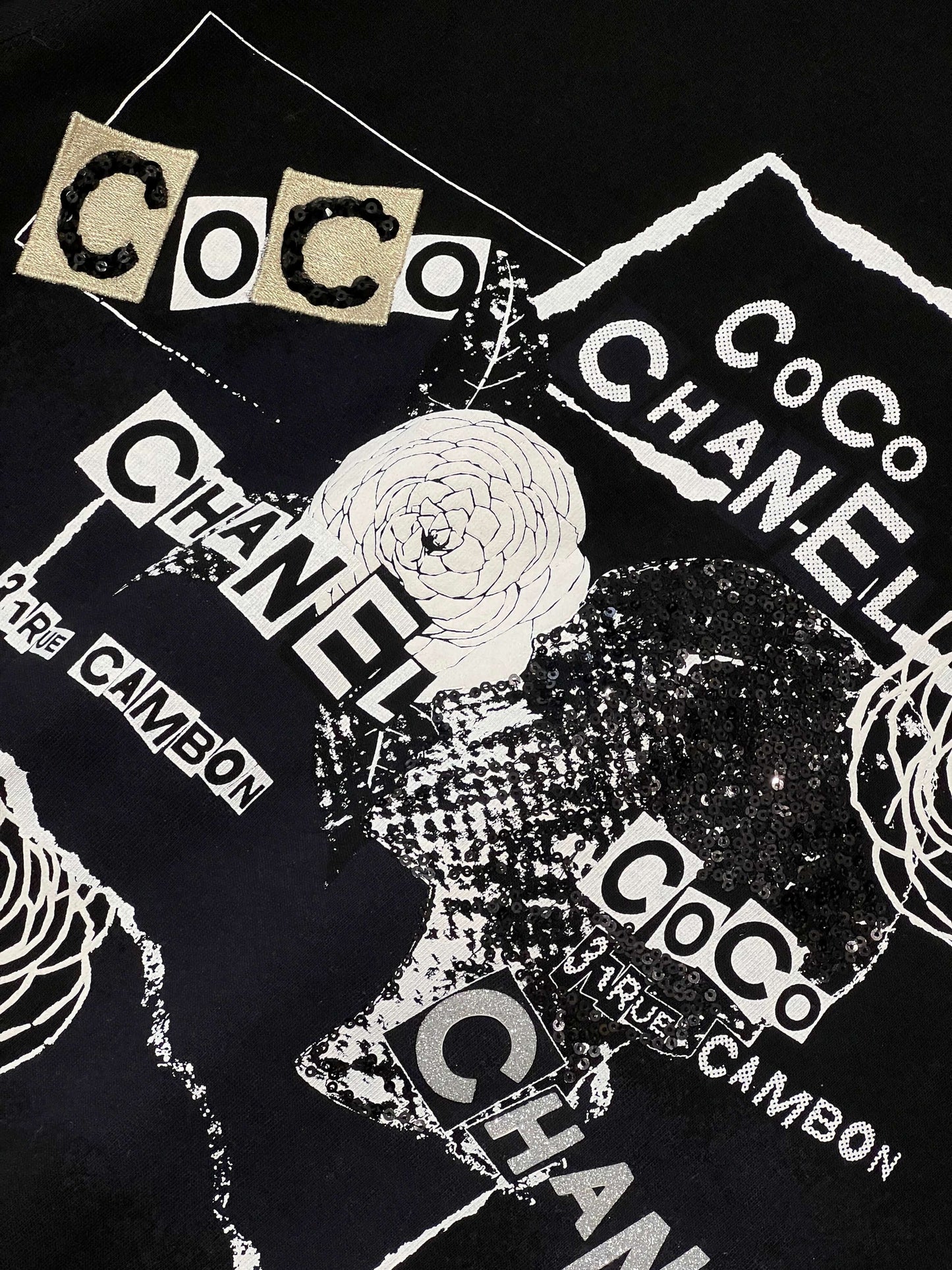 Chanel - Gilet avec sequins T38