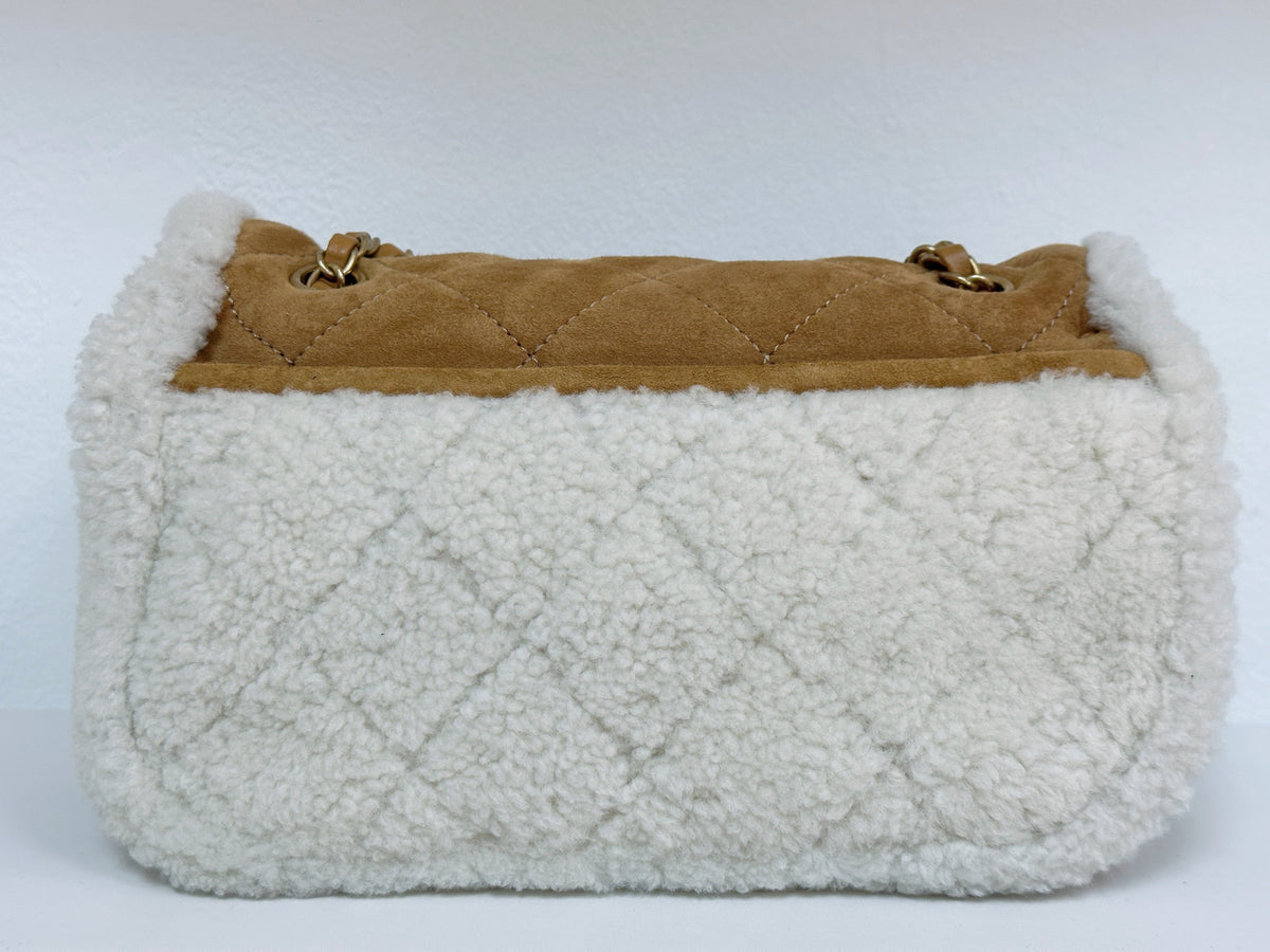 Chanel Medium Shearling Coco Neige Flap  holo card 264