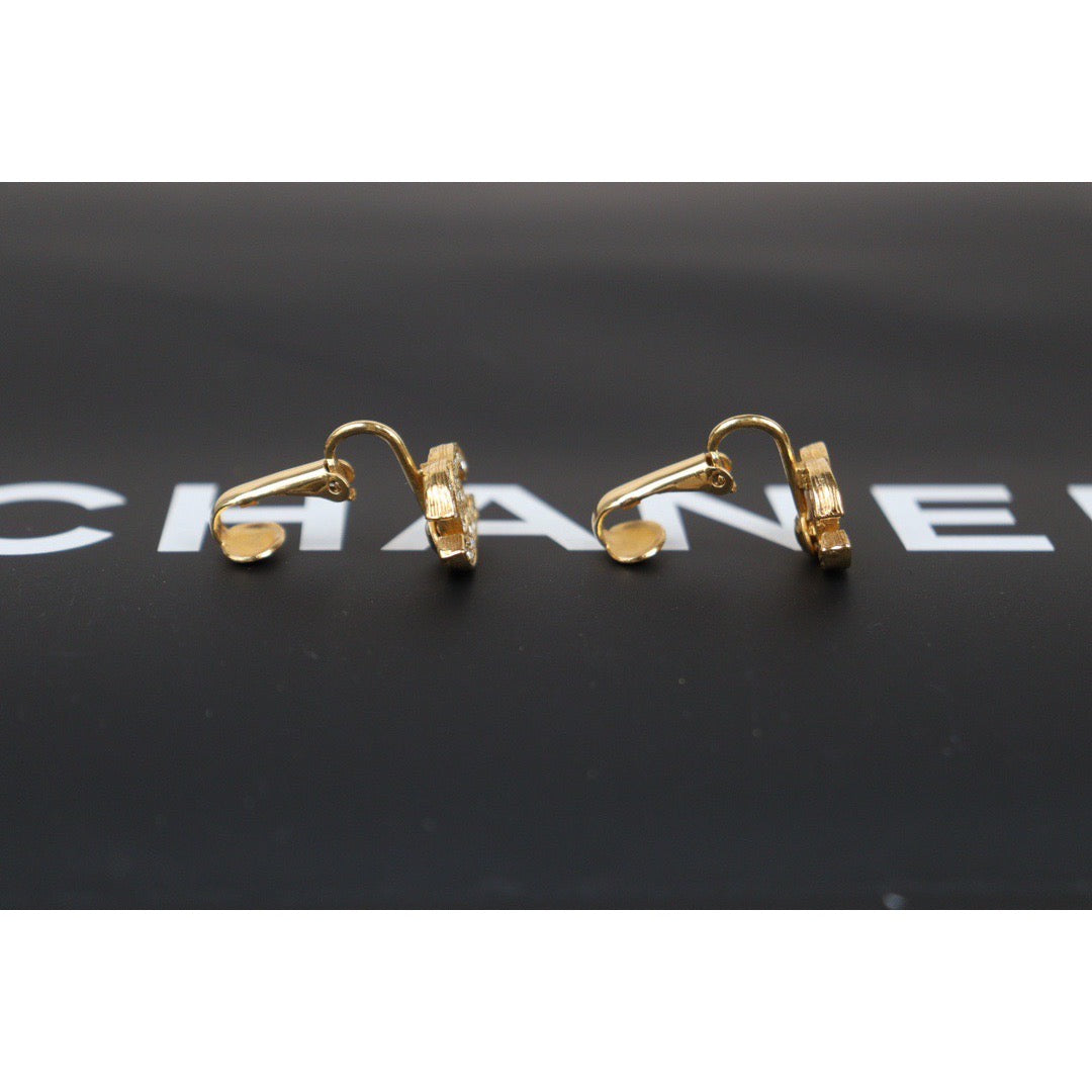 Rank A ｜CHANEL COCO Mark Diamond Vintage Earrings ｜24020821