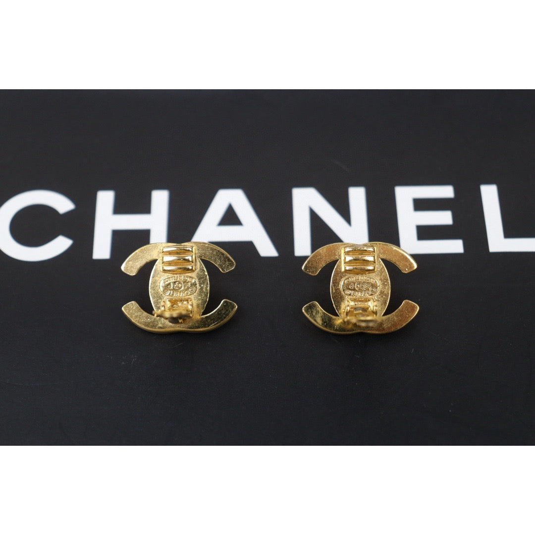Very Good ( Rank A)｜CHANEL Vintage 18K Gold Plating Earrings  Made In 1996 Year ｜25032708