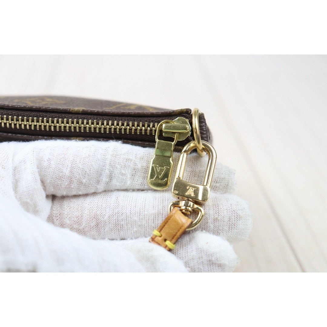 Good ( Rank AB)｜ LV Monogram Pochette Accessoires Vintage Model｜24080608