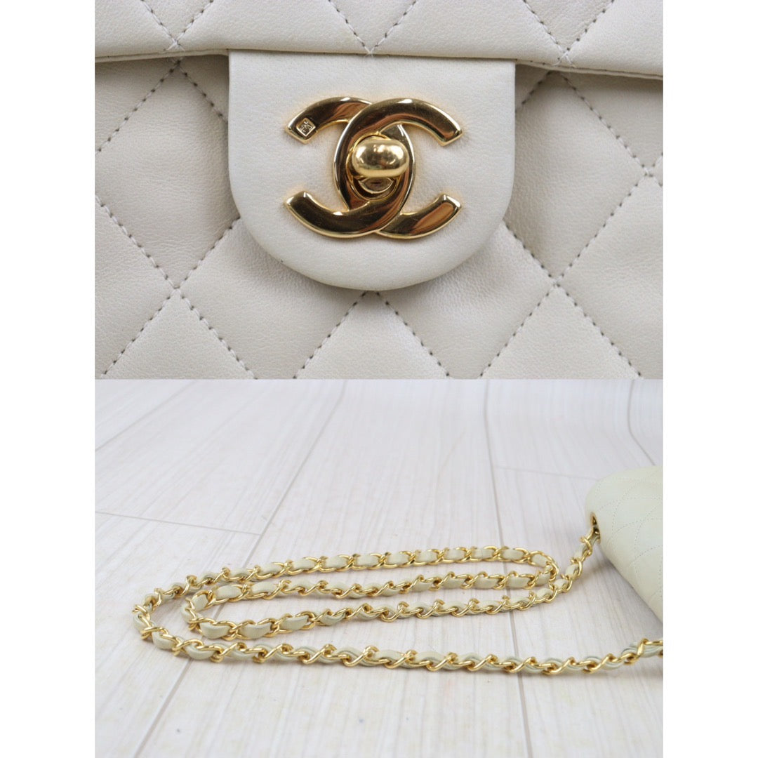 Good ( Rank AB)｜ CHANEL Lanbskin Square 17 Pearl White Shoulder Bag Made In 1996～1997Year ｜P24062803