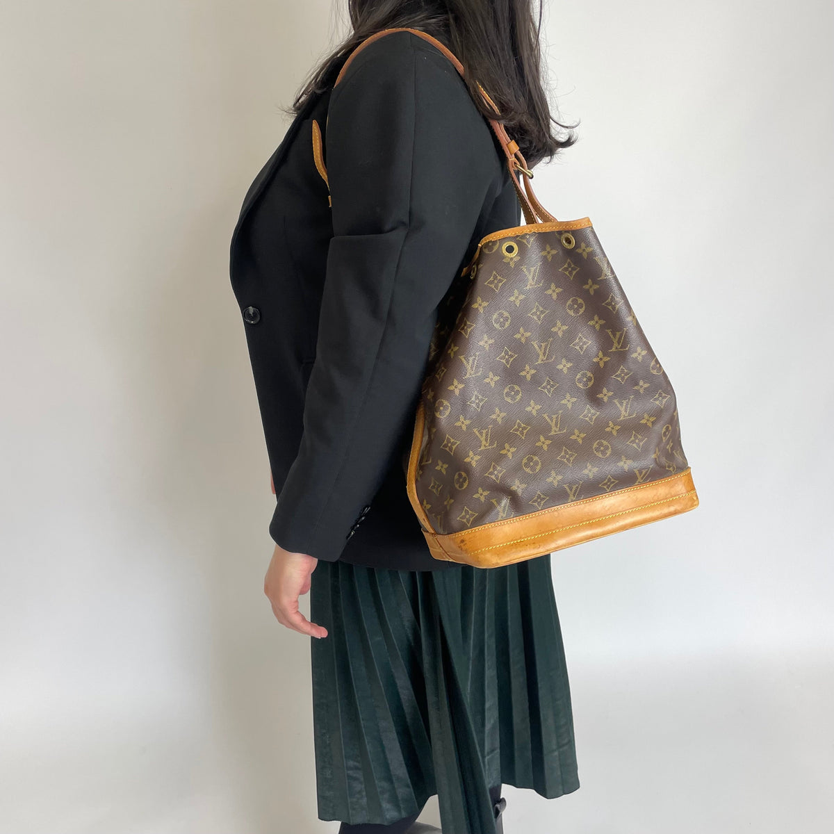 Louis Vuitton Vintage Monogram Noe Large