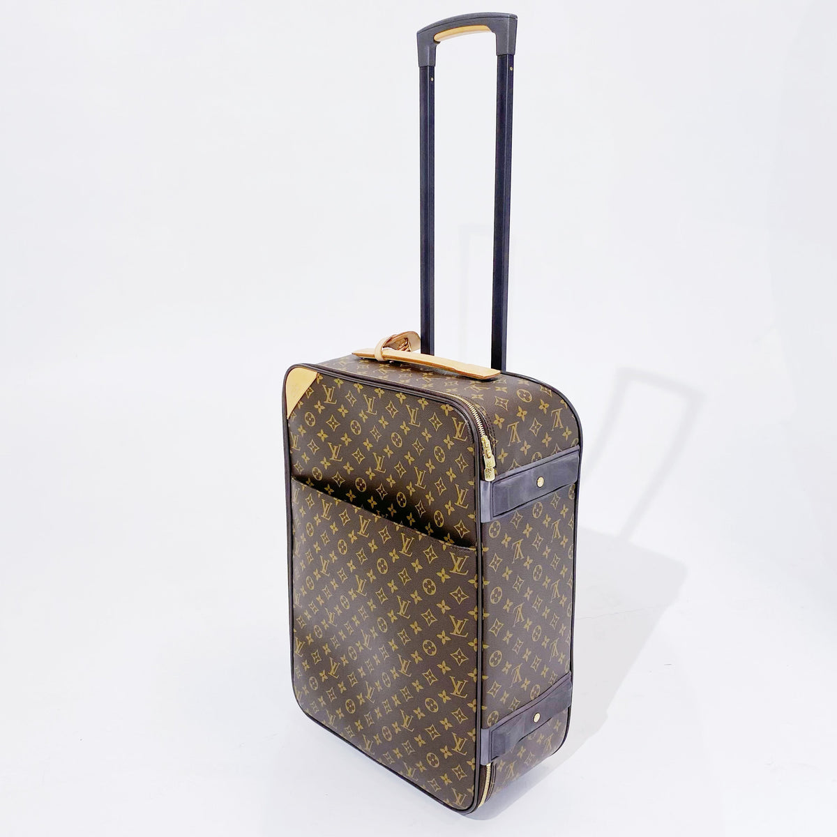 Louis Vuitton pegase 55 carry on