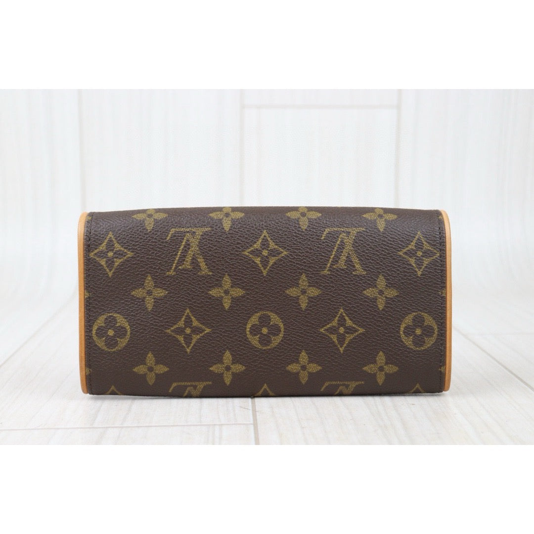 Very Good ( Rank A)｜LV Monogram Pochette Twin PM｜24081908