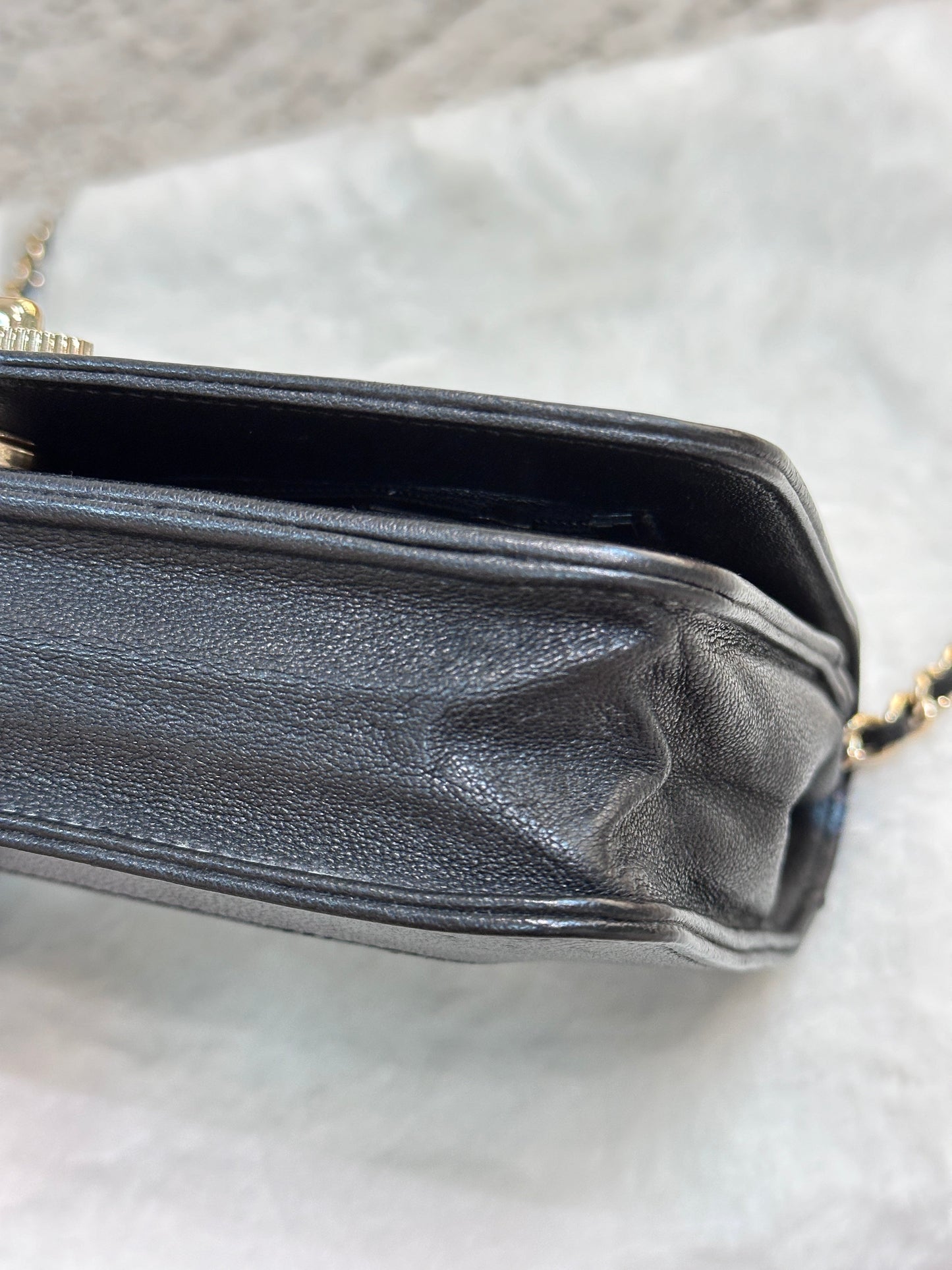 Chanel V Stitch Calfskin Chain wallet Black GHW