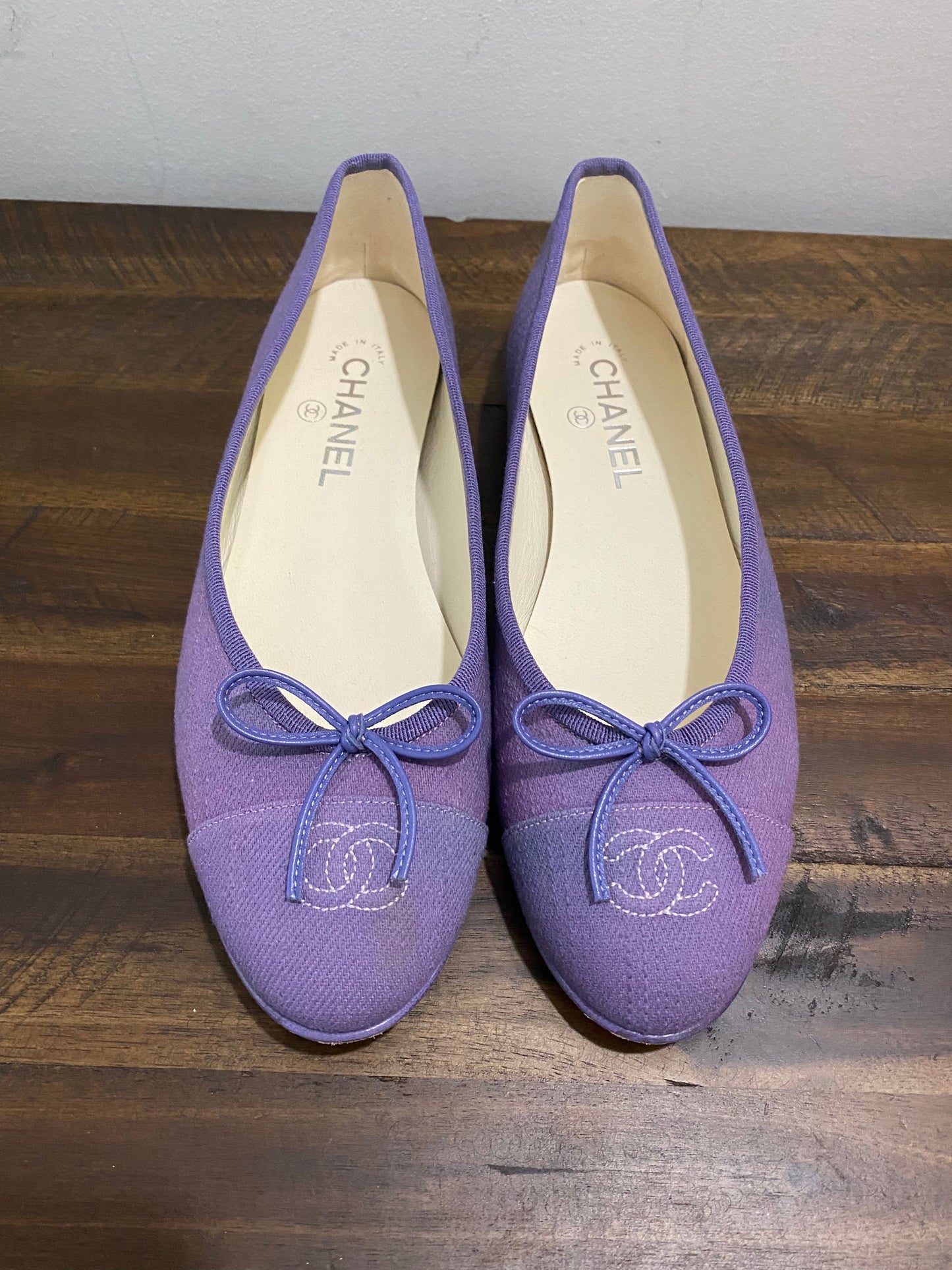 CHANEL CC CAP TOE BALLET FLAT SHOES