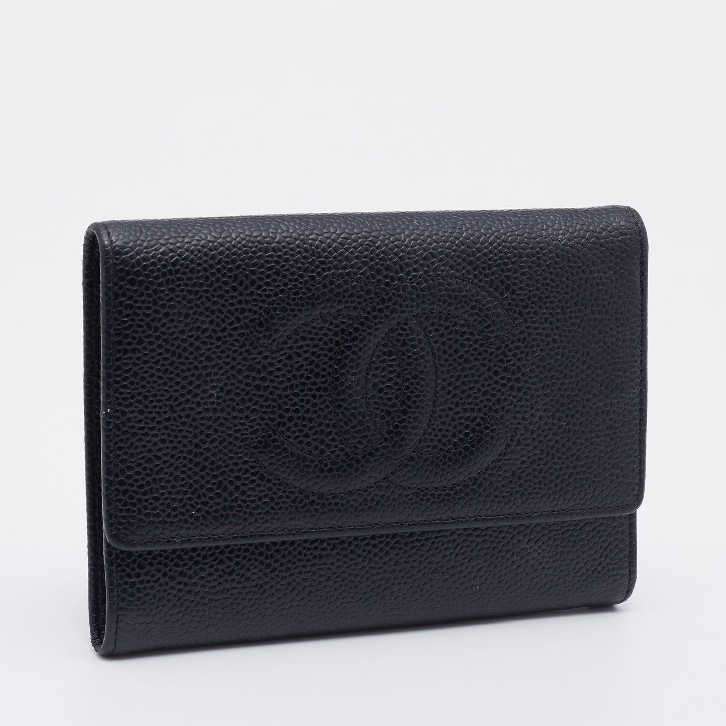 CHANEL CAVIAR LEATHER BIFOLD WALLET