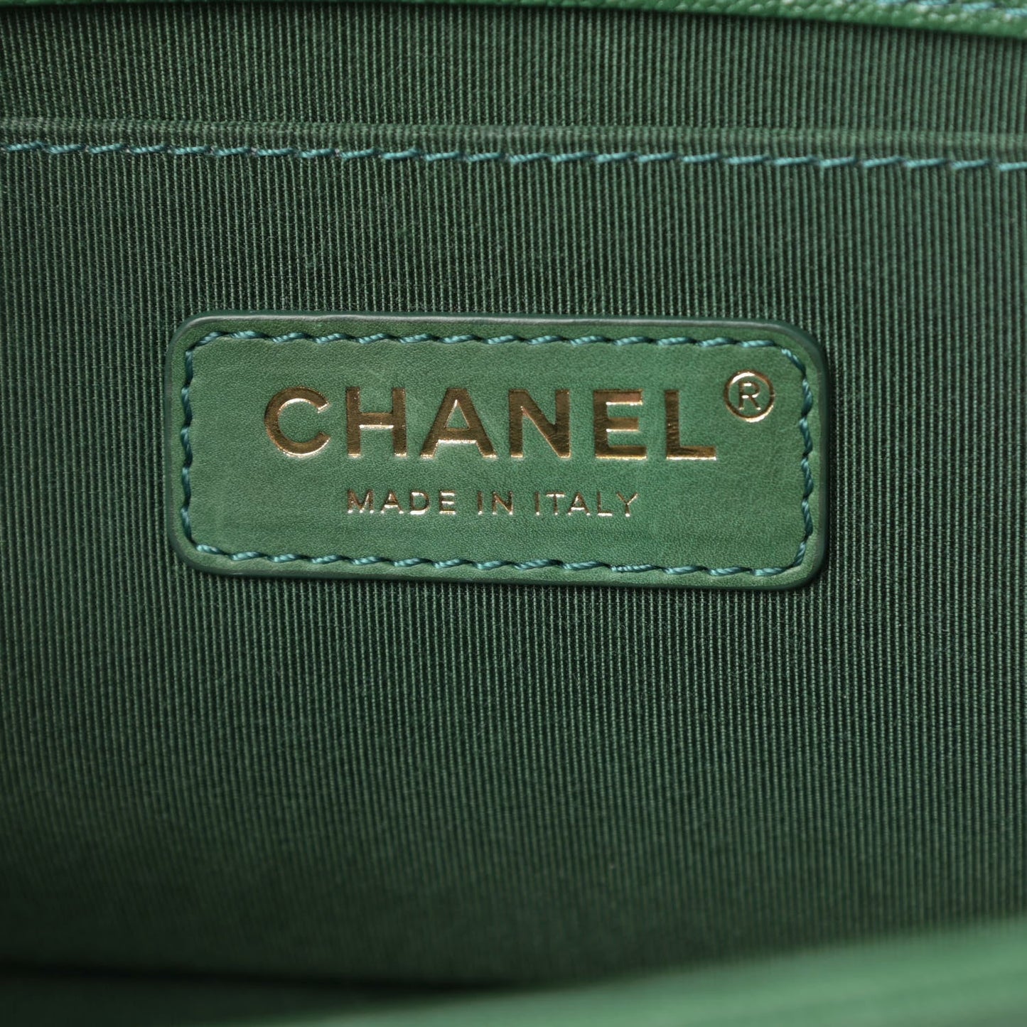 CHANEL CAVIAR QUILTED MEDIUM BOY FLAP SHOULDER BAG