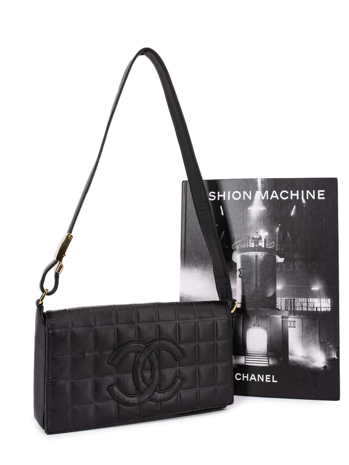 Chanel Quilted Leather CC Logo Chocolate Bar Flap Bag Black