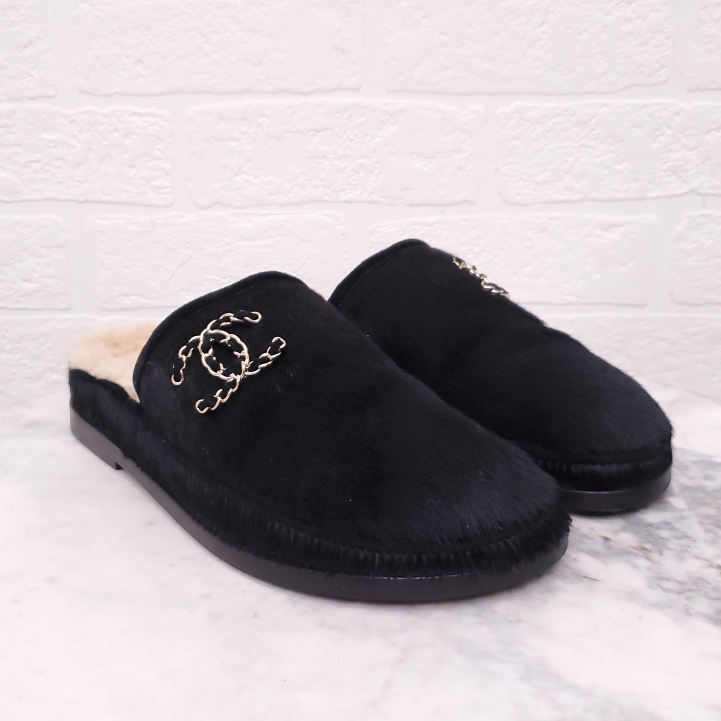 CHANEL CHAIN CC PONY HAIR AND SHEARLING MULES - SIZE 38.5
