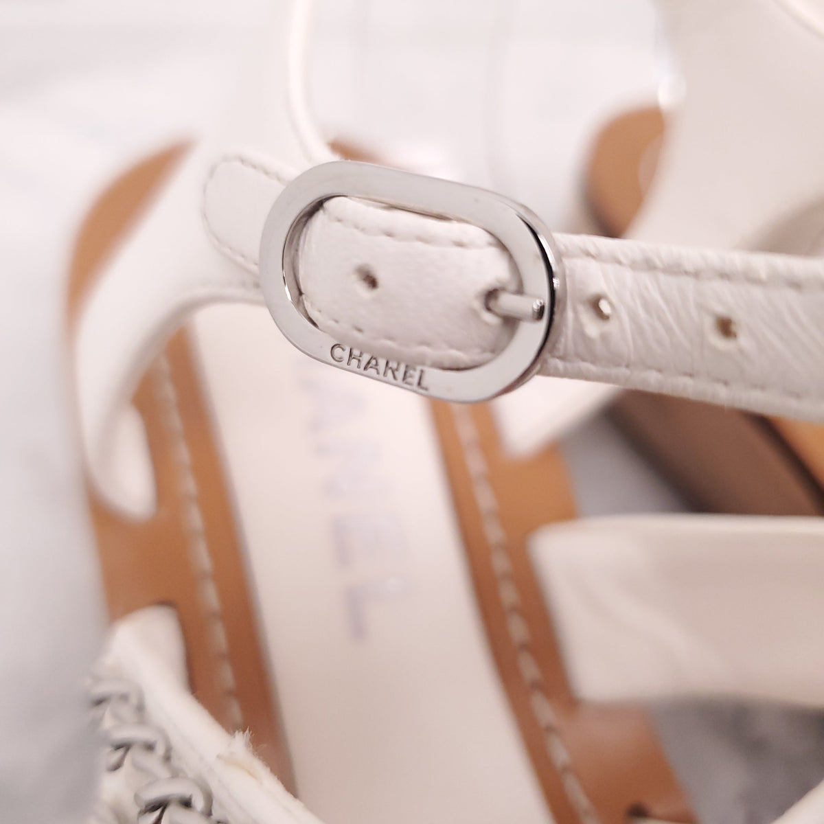 CHANEL LEATHER WOOD CHAIN SANDALS WITH LOGO- SIZE 39