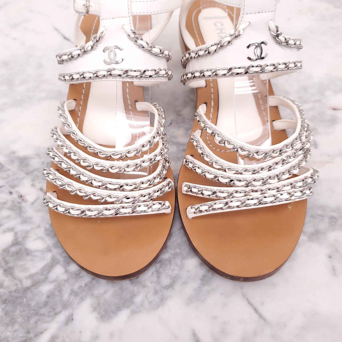 CHANEL LEATHER WOOD CHAIN SANDALS WITH LOGO- SIZE 39