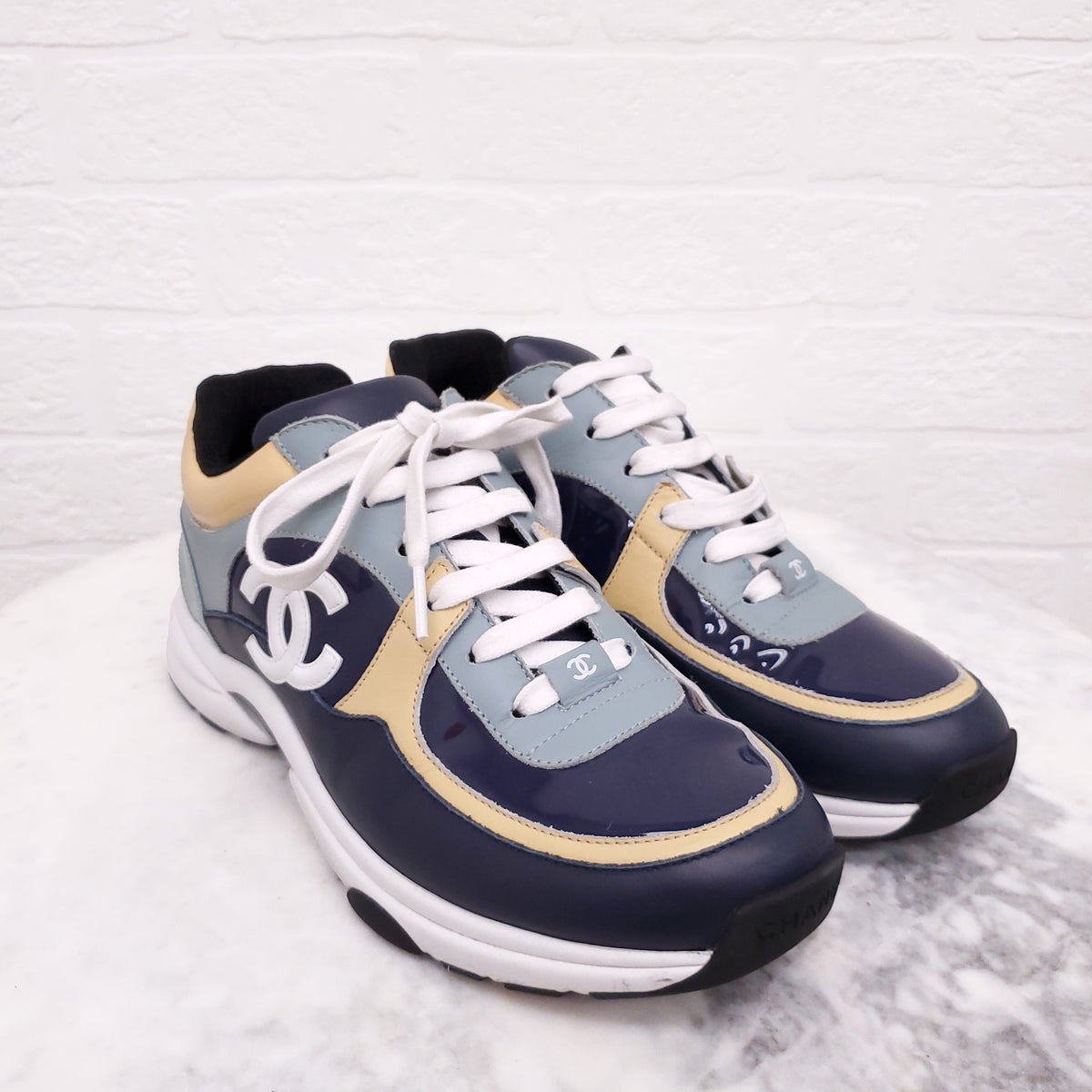 CHANEL MULTICOLOUR PEANTS SNEAKERS - SIZE 39