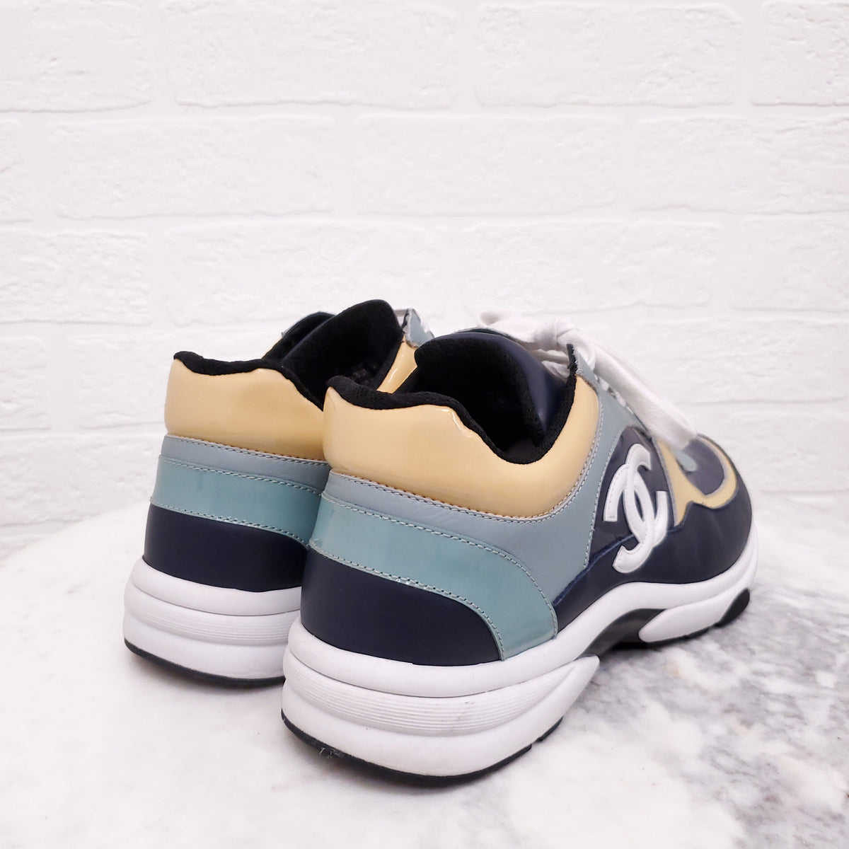 CHANEL MULTICOLOUR PEANTS SNEAKERS - SIZE 39