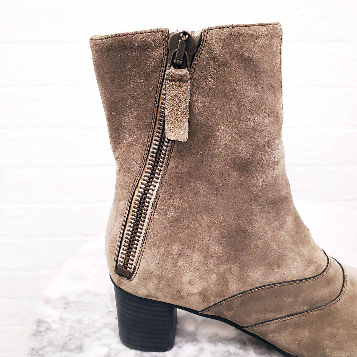 CHLOÉ SUEDE 'LEXIE' BOOTS WITH ZIPPERS - SIZE 38.5