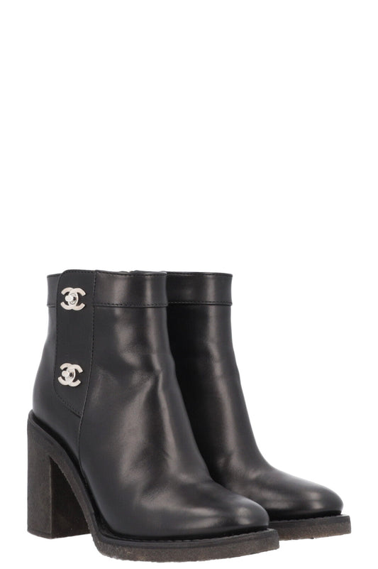 CHANEL CC Turnlock Boots