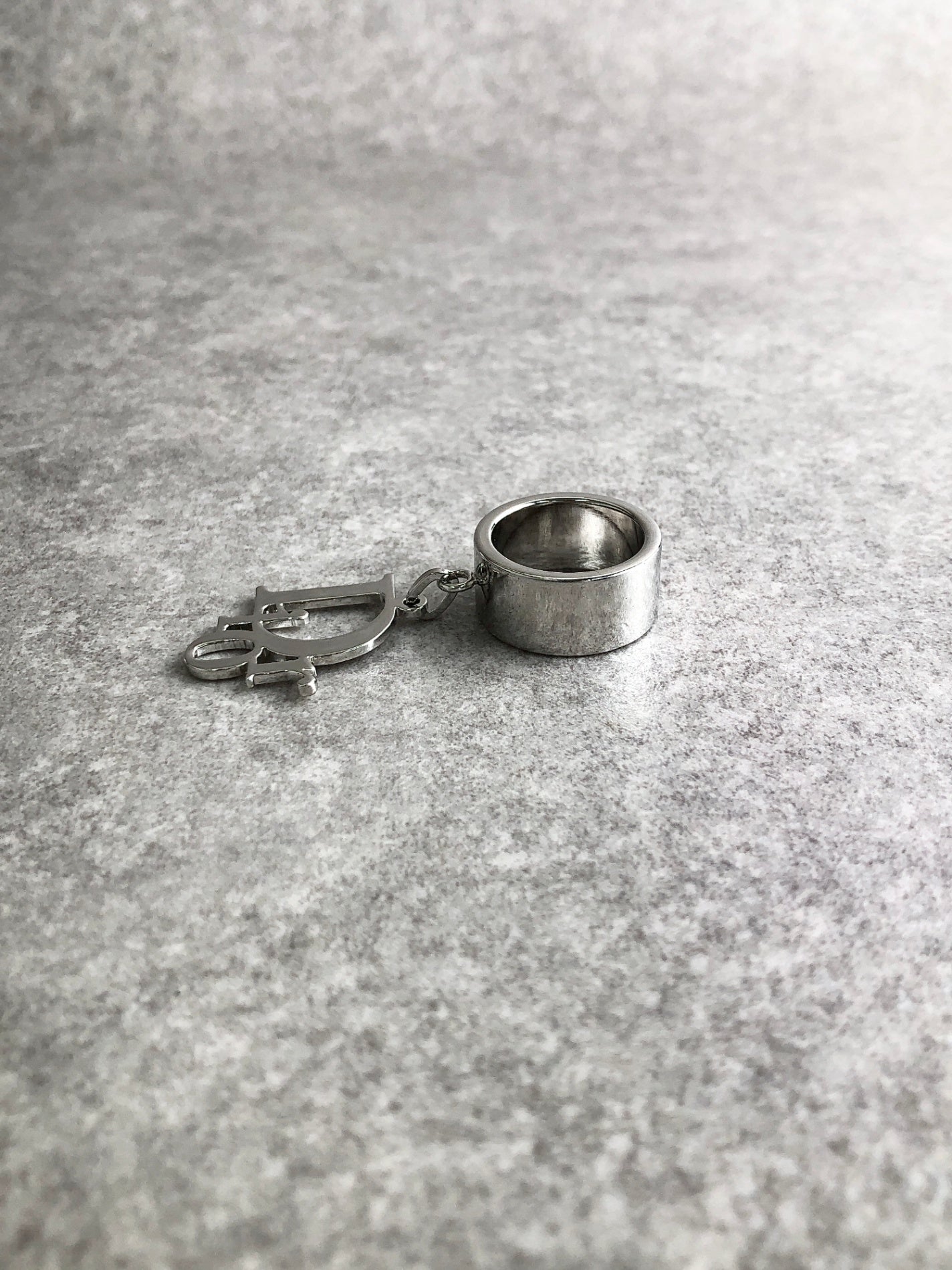 Christian Dior Logo Charm Ring Silver Vintage bafjww