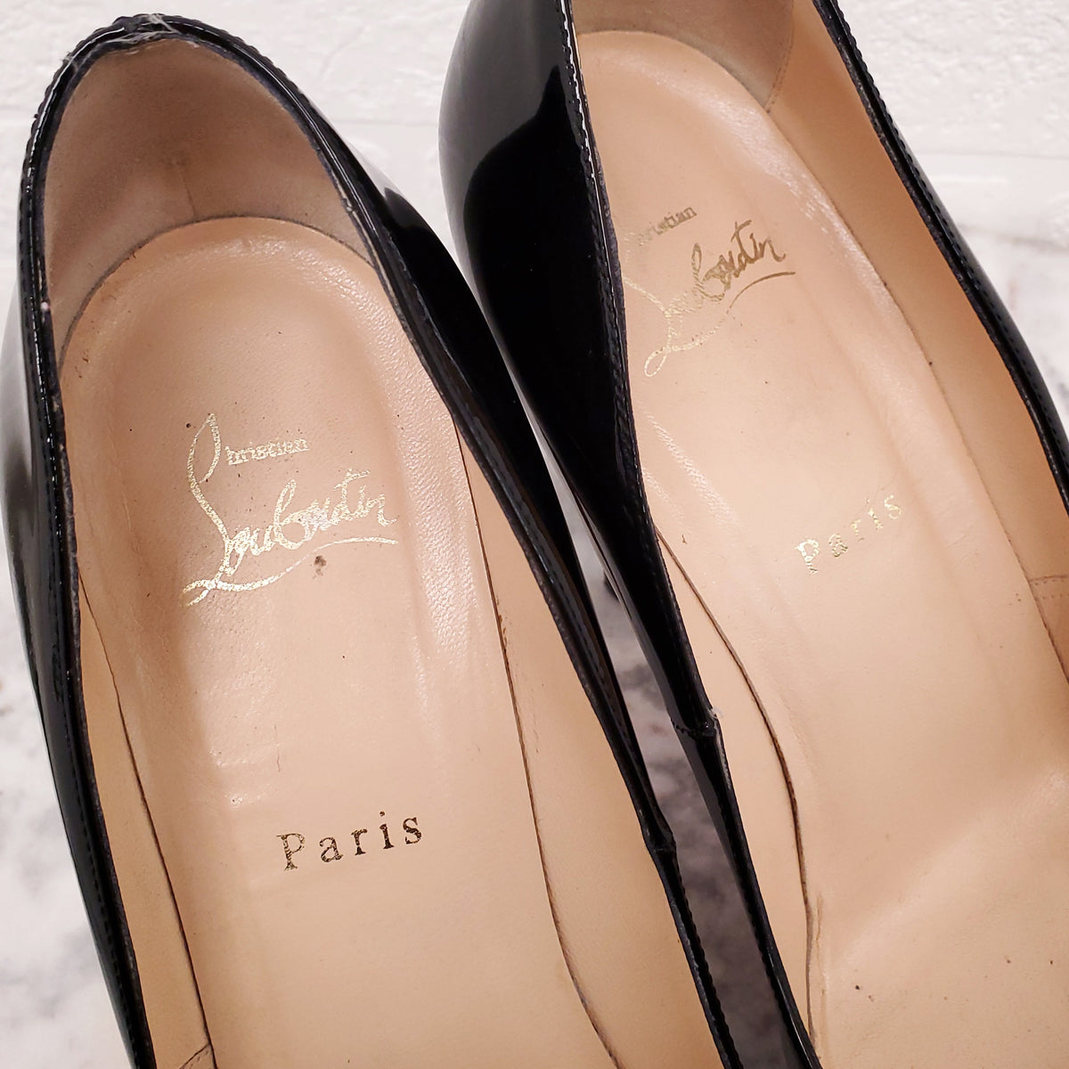 CHRISTIAN LOUBOUTIN BLACK PATENT PLATFORM HEELS - SIZE 39.5