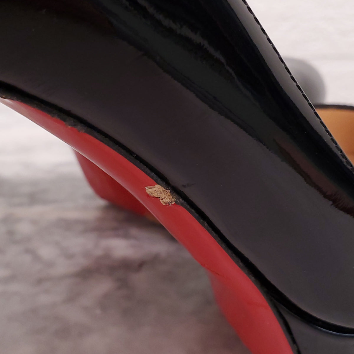 CHRISTIAN LOUBOUTIN BLACK PATENT PLATFORM HEELS - SIZE 39.5