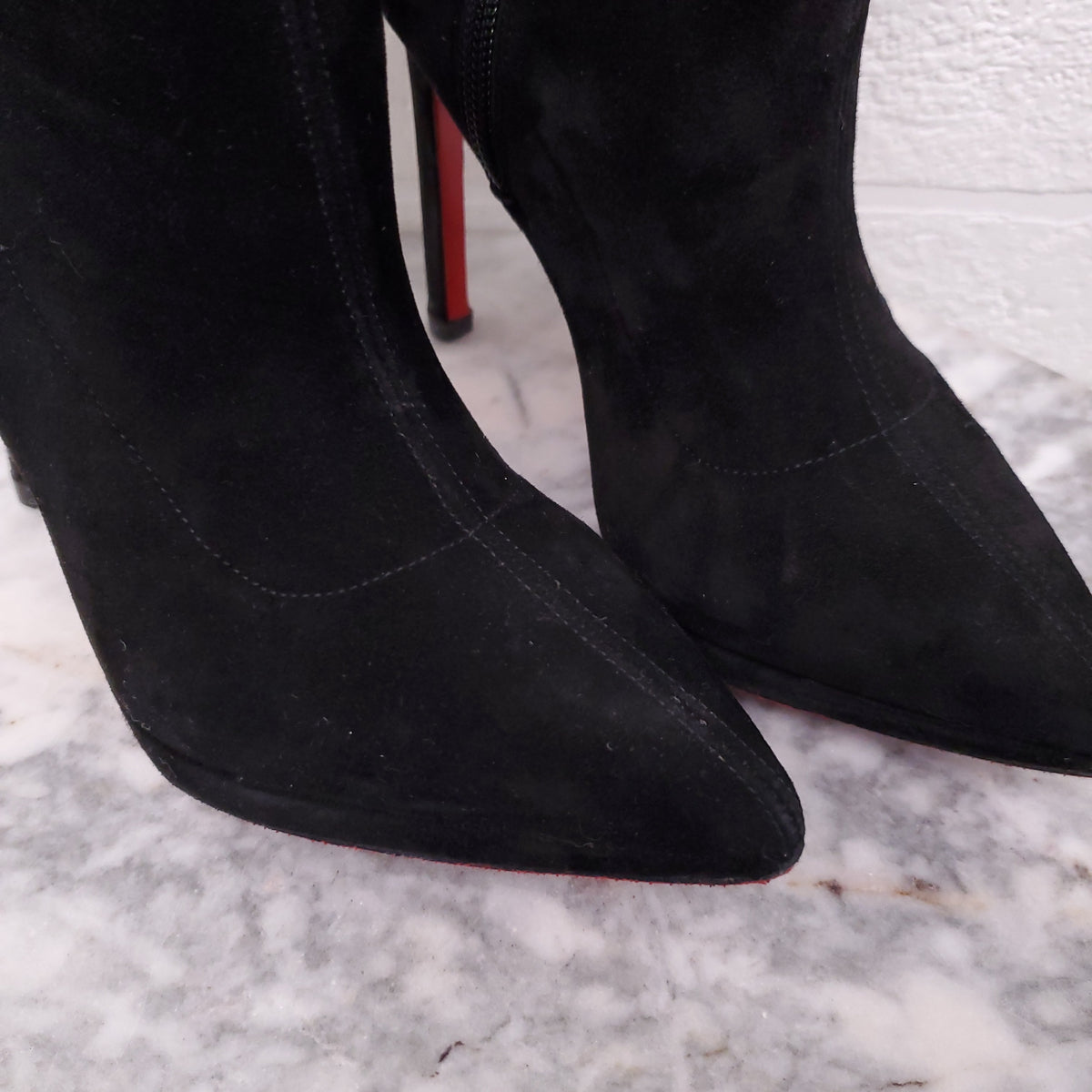 CHRISTIAN LOUBOUTIN BLACK SUEDE KNEE HIGH BOOTS - SIZE 35.5