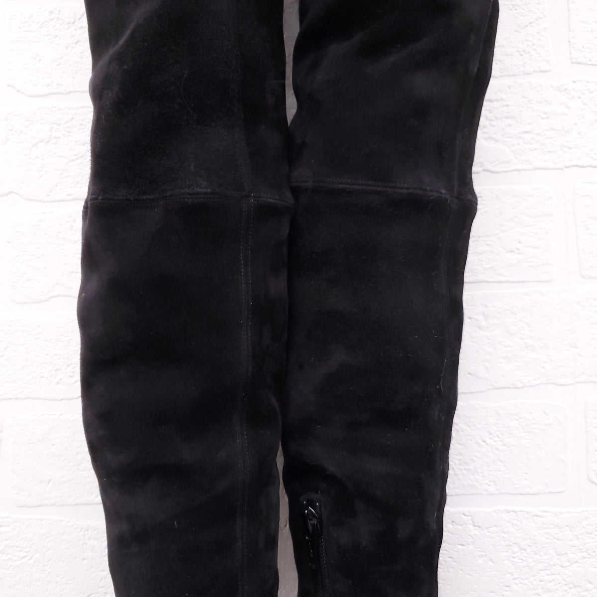 CHRISTIAN LOUBOUTIN BLACK SUEDE KNEE HIGH BOOTS - SIZE 35.5