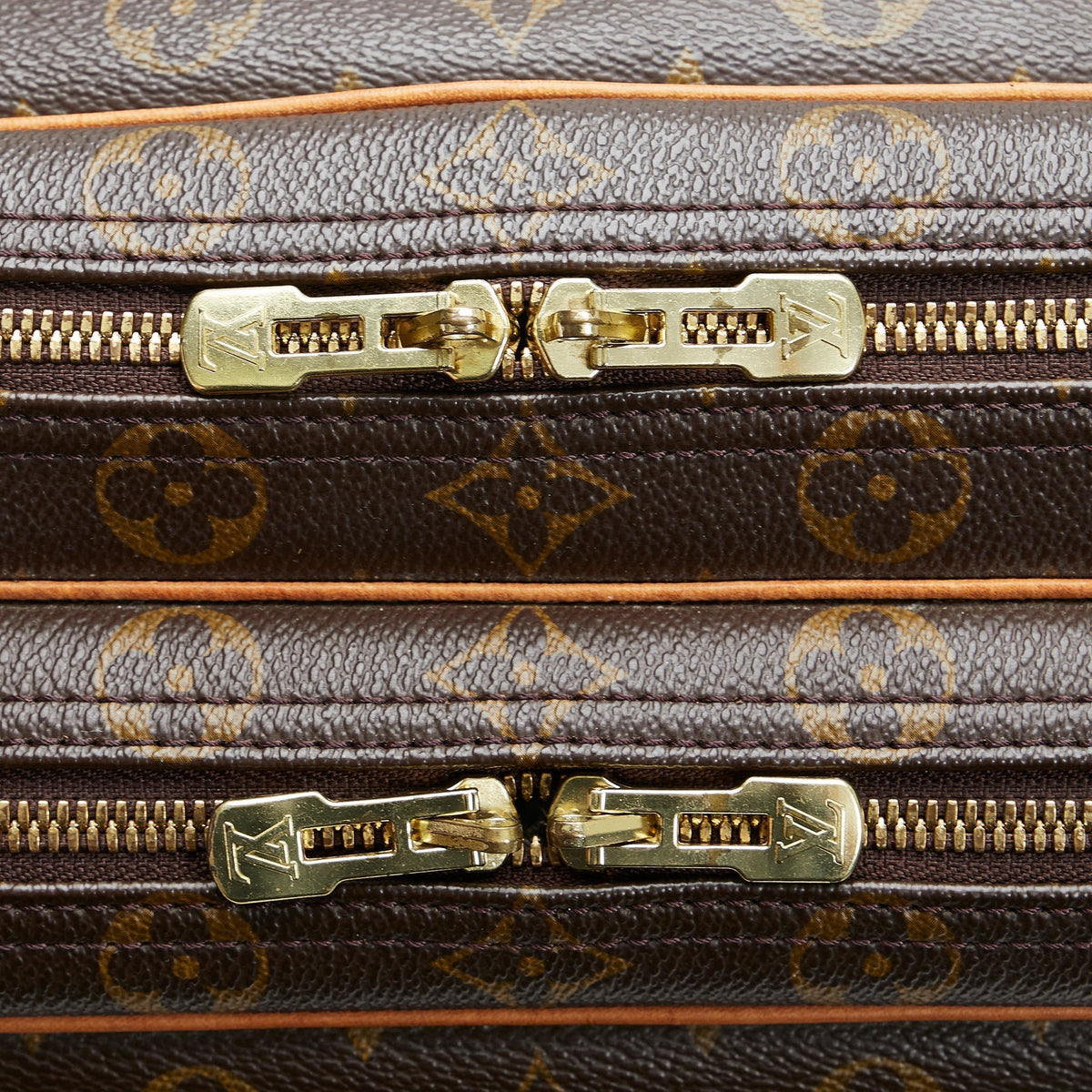Louis Vuitton Reporter GM Monogram Canvas