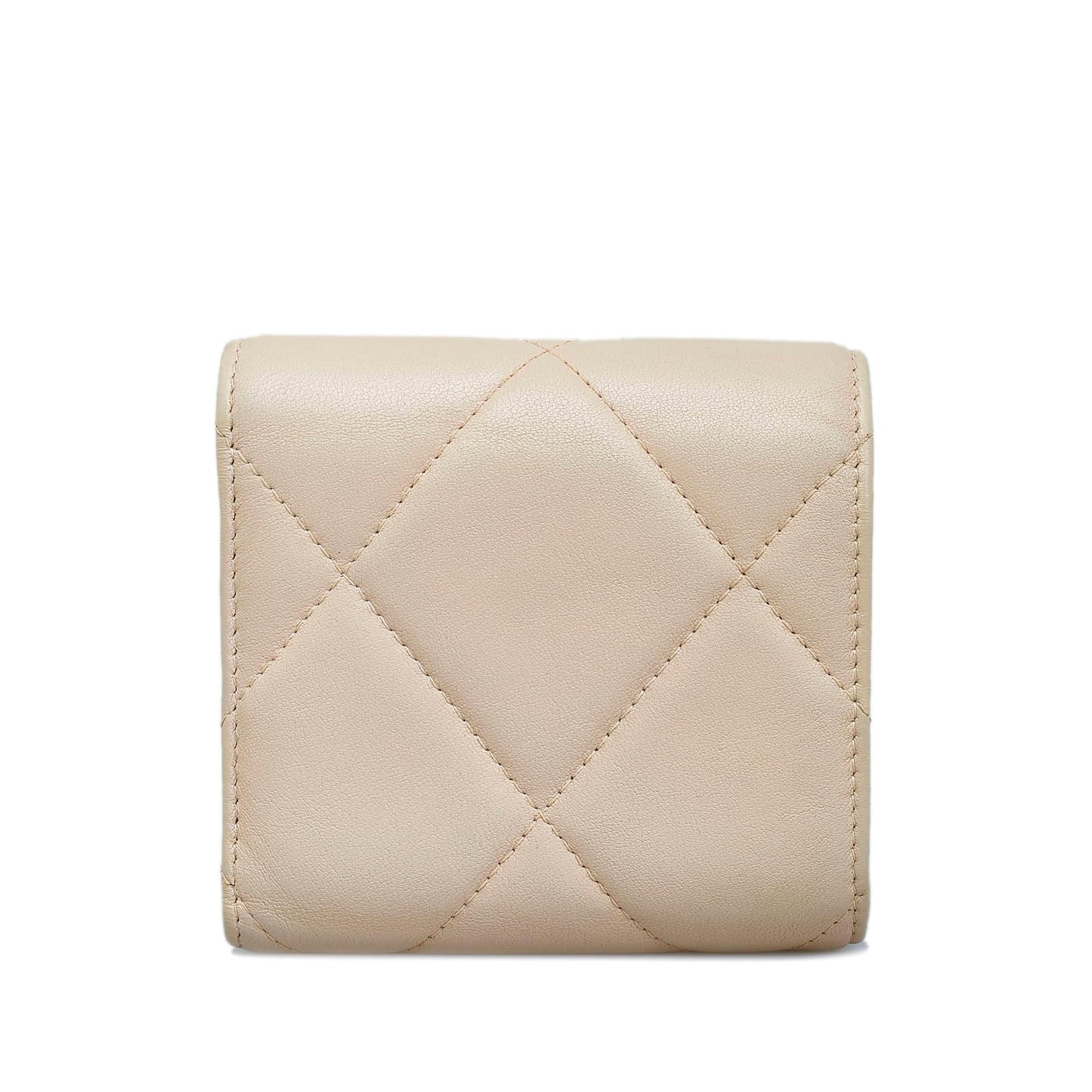 Chanel 19 Trifold Flap Compact Wallet (SHG-bqJApc)