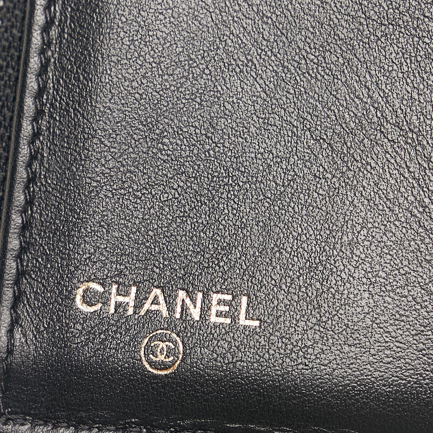 Chanel Boy Tri-Fold Leather Small Wallet (SHG-35310)