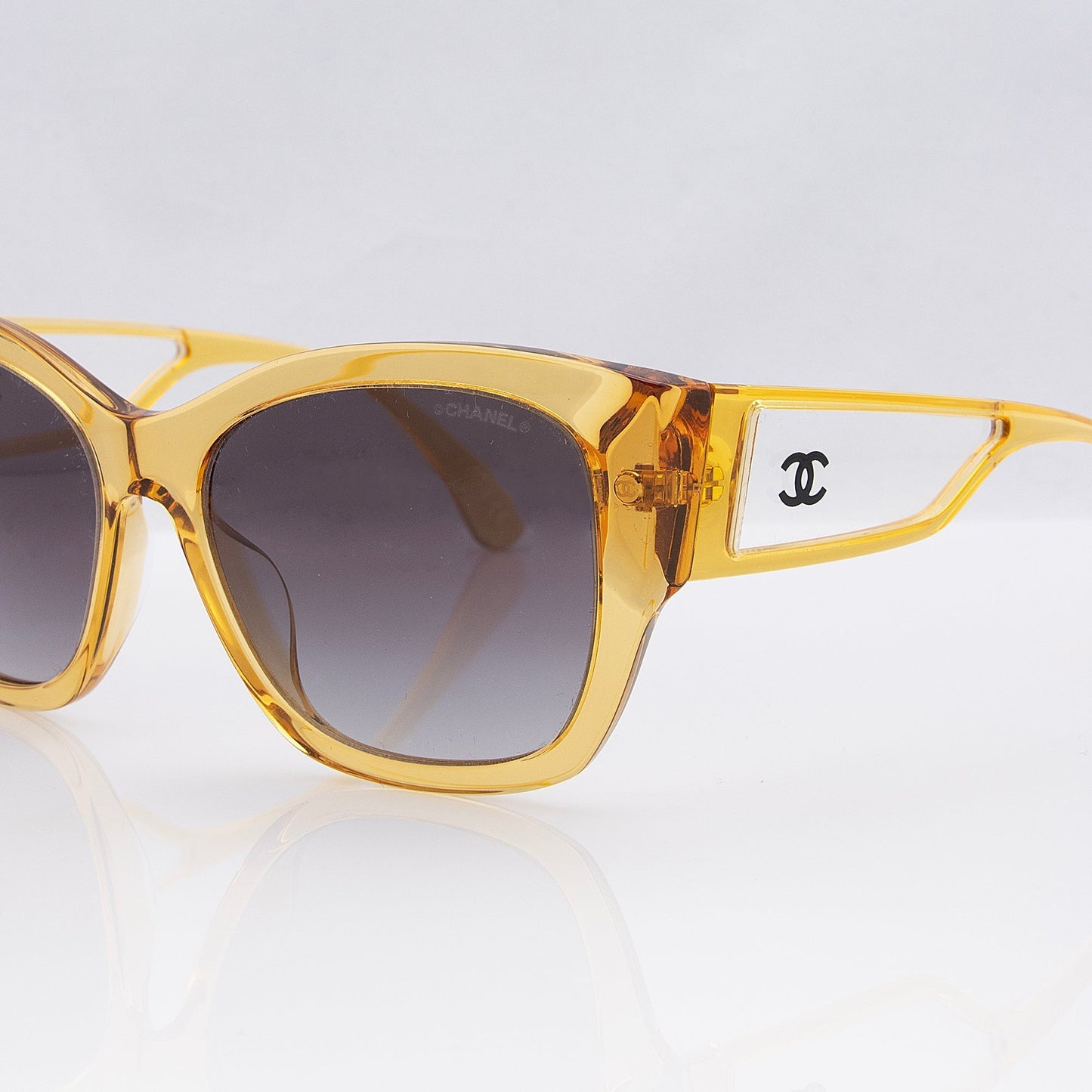 Chanel Butterfly CC Sunglasses (SHF-22765)