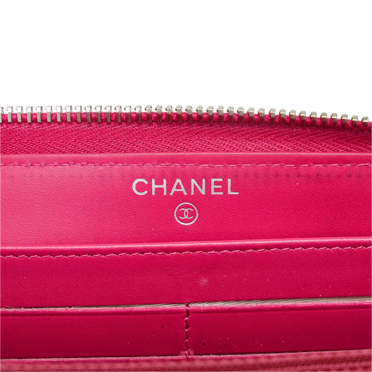 Chanel CC Caviar Zip Around Wallet (SHG-yPumV7)