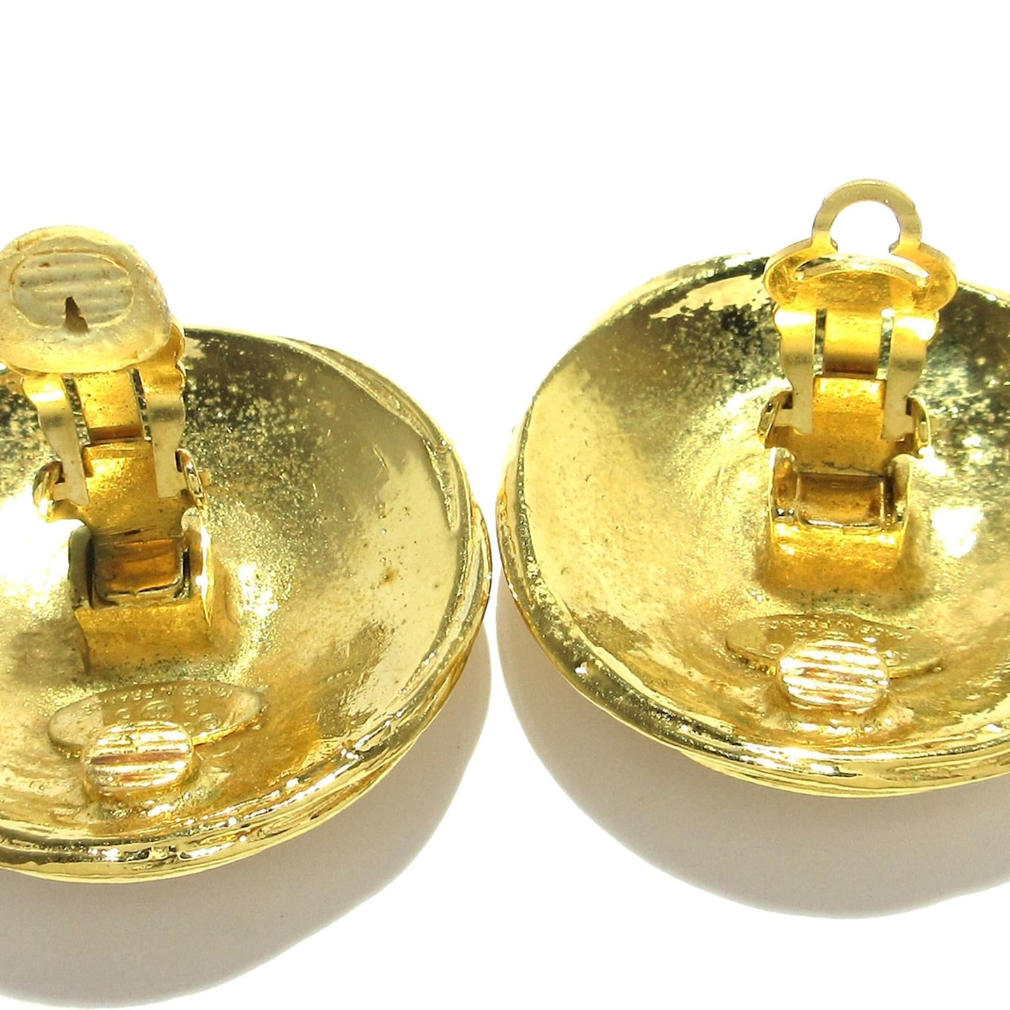 Chanel CC Clip On Earrings (SHG-DF8aqm)