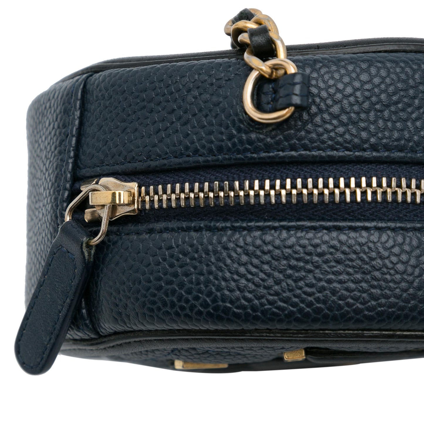 Chanel CC Filigree Caviar Round Crossbody Bag (SHG-iNuYvT)