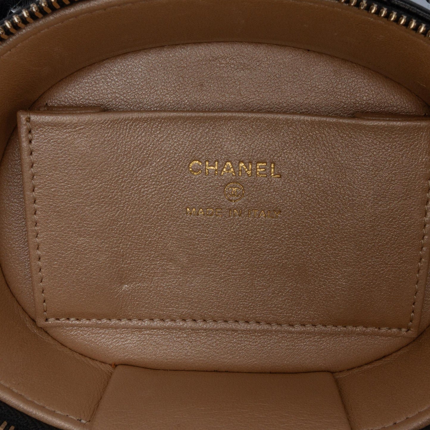 Chanel CC Lambskin Ruched Oval Top Handle Bag (SHG-tKjIpn)