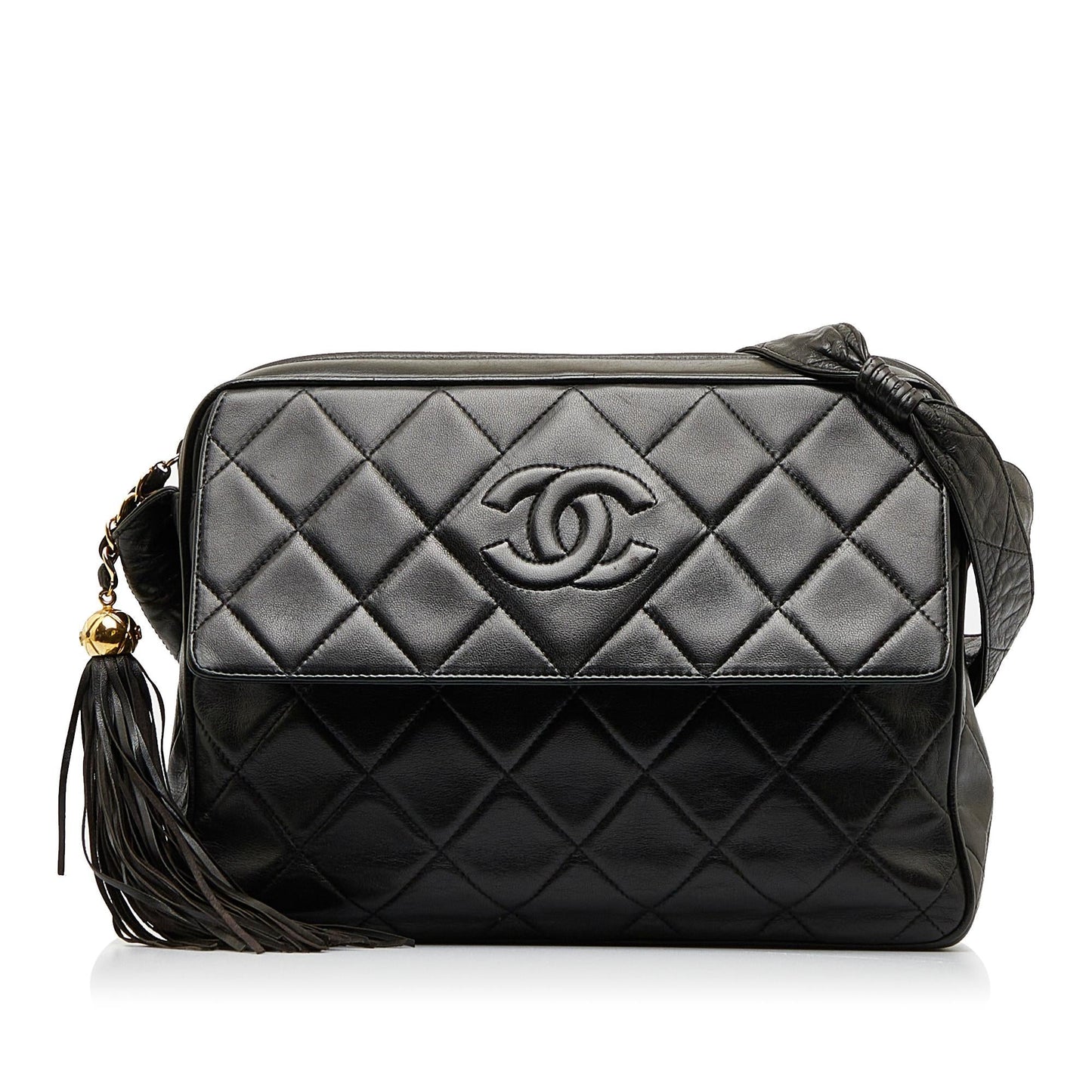 Chanel CC Matelasse Tassel Crossbody (SHG-ZmhsO3)