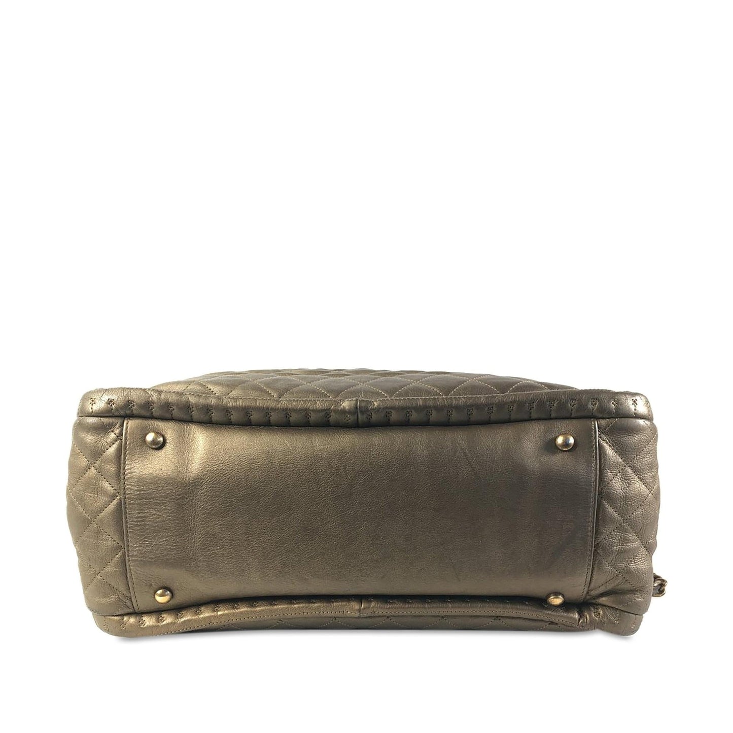 Chanel CC Quilted Calfskin Istanbul Tote (SHG-d6Lzss)