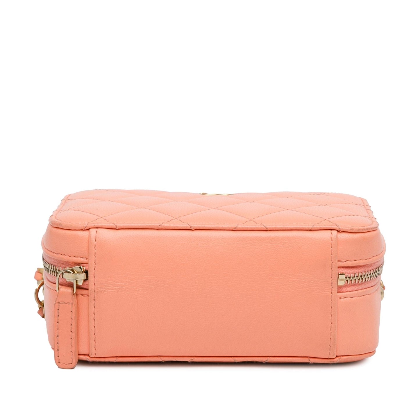 Chanel CC Quilted Lambskin Pearl Crush Camera Bag (SHG-DwY2S3)