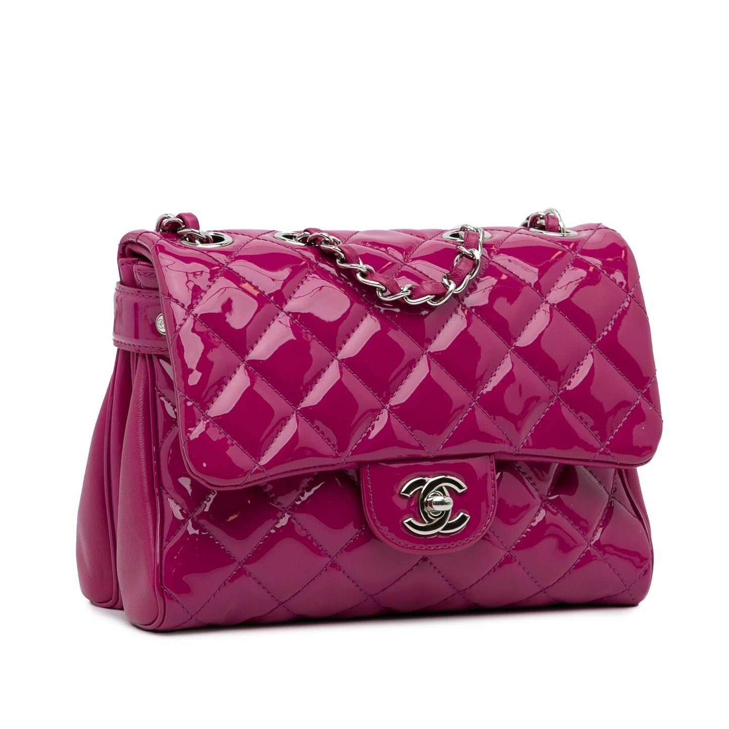 Chanel CC Quilted Patent Leather Crossbody Bag (SHG-g7XOp3)