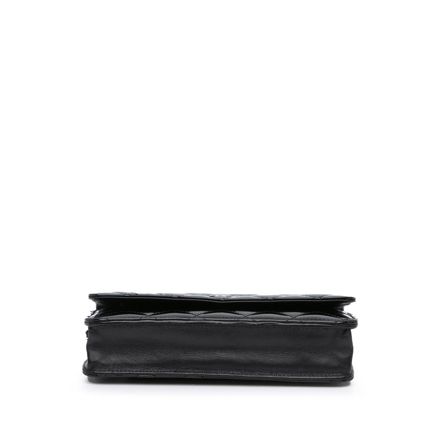Chanel CC Quilted Patent Wallet On Chain (SHG-8sYTvO)